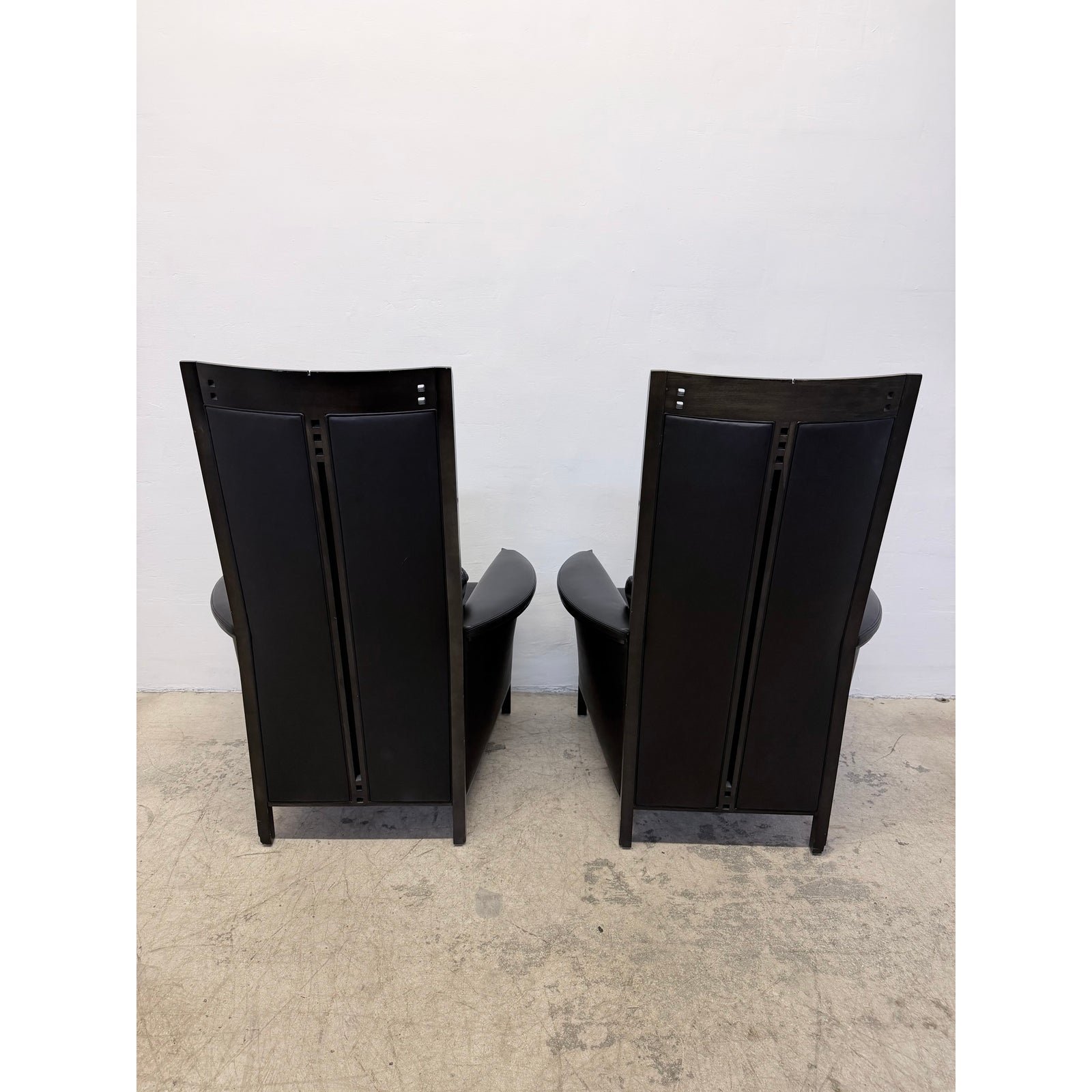 umberto-asnago-black-leather-peggy-lounge-chairs-for-georgetti-1990s-a-pair-6274