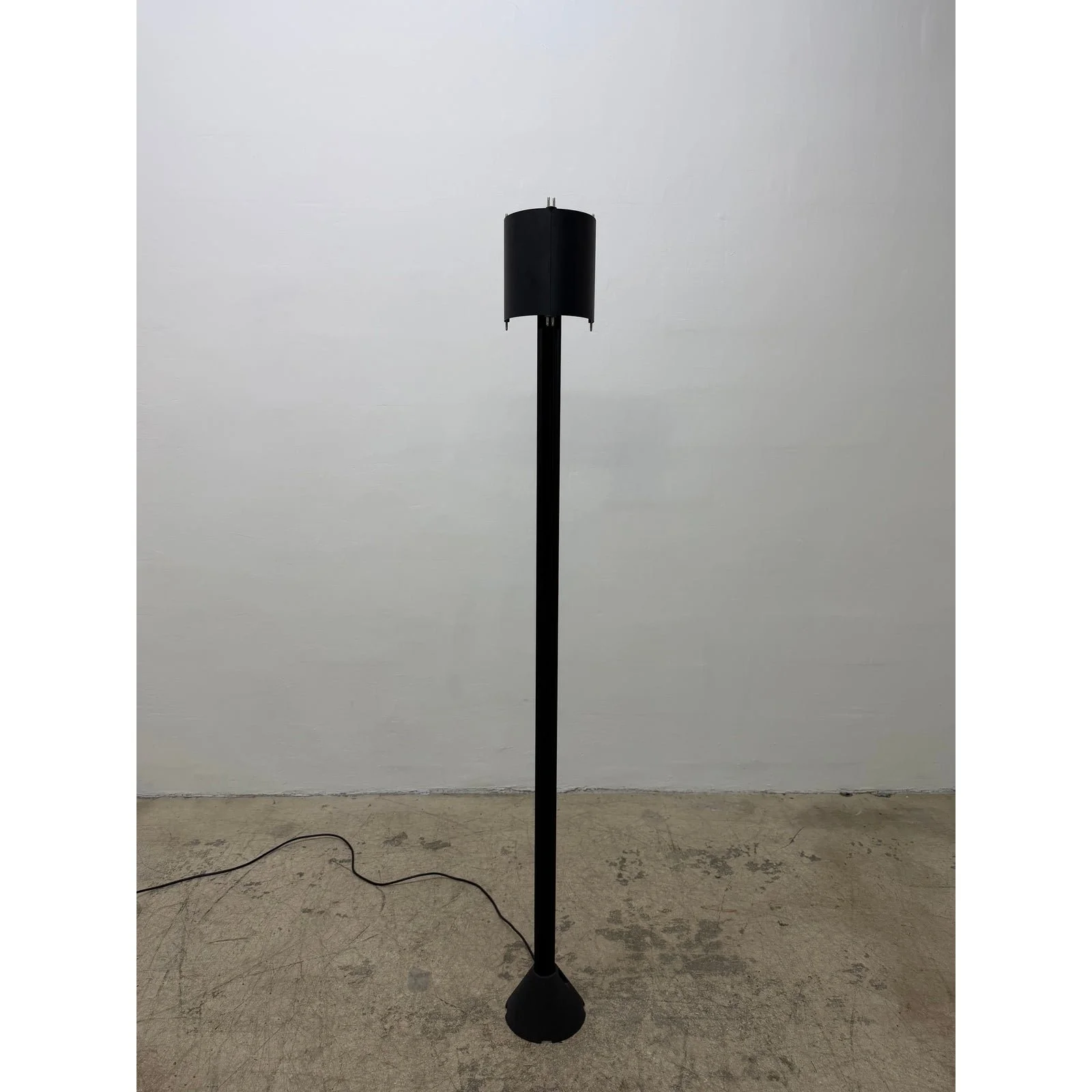 koch-and-lowy-postmodern-black-steel-floor-lamp-with-adjustable-shade-1990s-1410