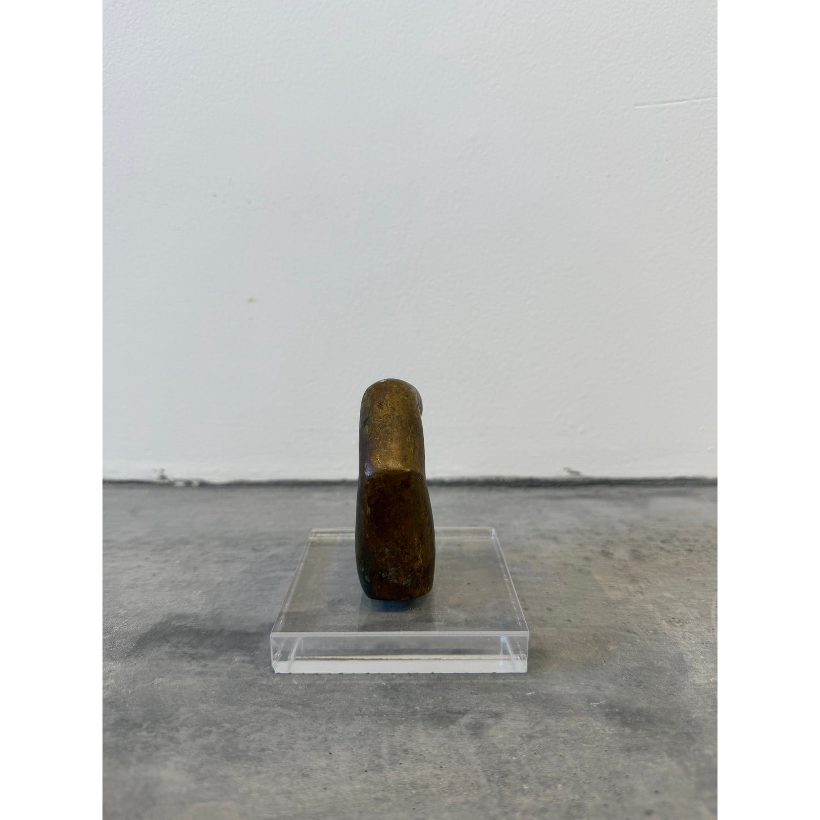 brazilian-modern-bronze-sculpture-of-two-fingers-snapping-on-acrylic-base-1980s-0684