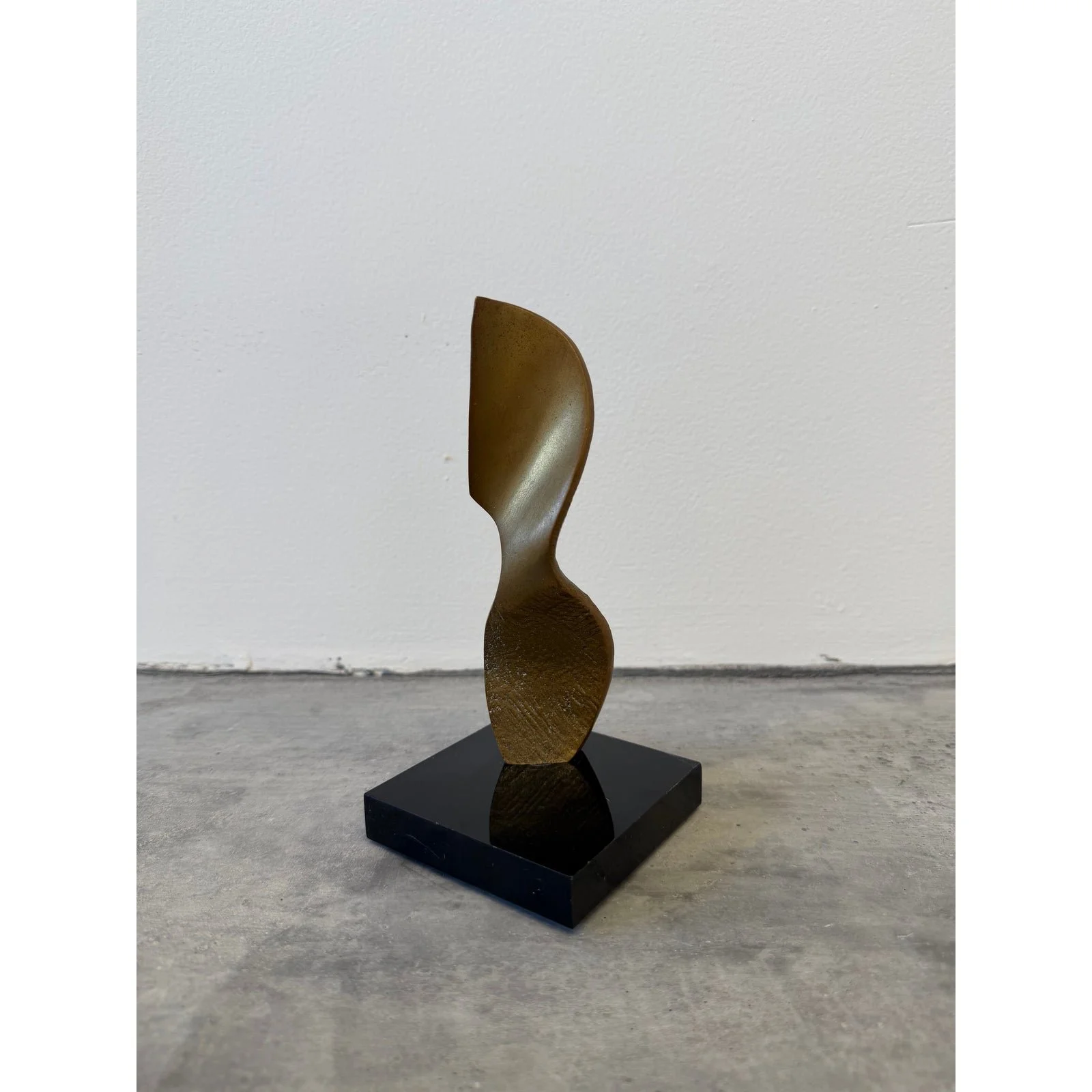 brazilian-modern-bronze-sculpture-on-black-acrylic-base-1990s-6985
