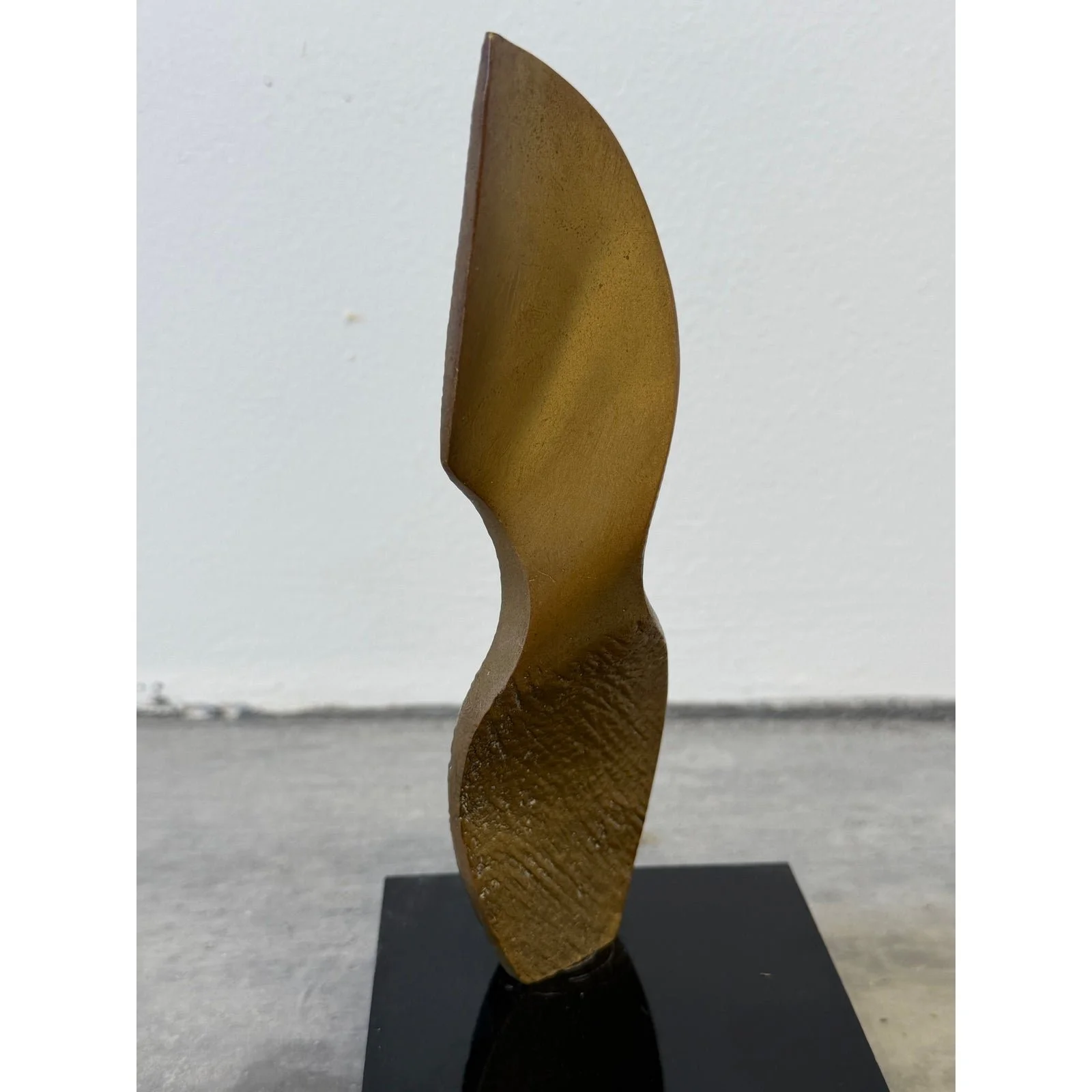 brazilian-modern-bronze-sculpture-on-black-acrylic-base-1990s-0252