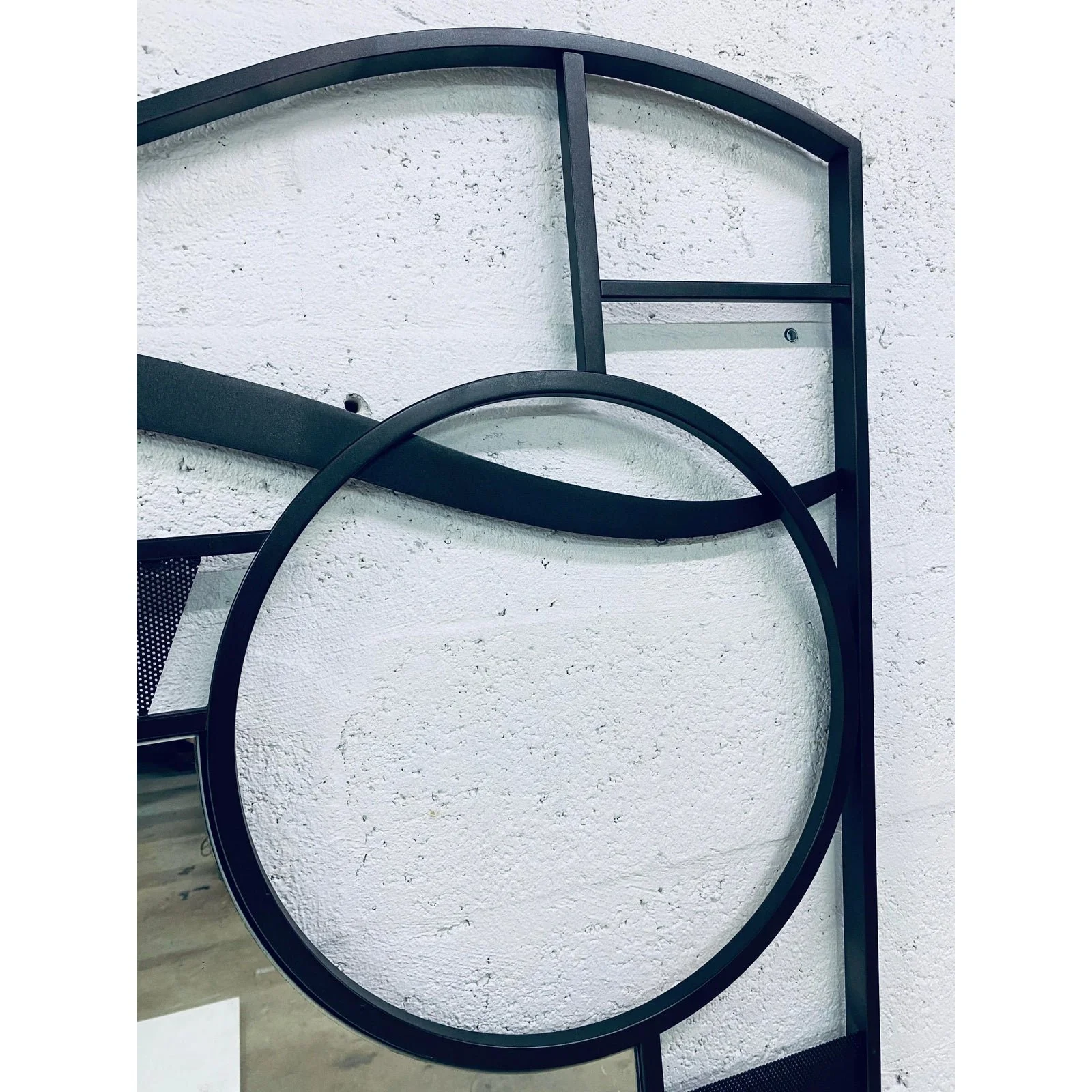 postmodern-design-steel-frame-wall-mirror-1673
