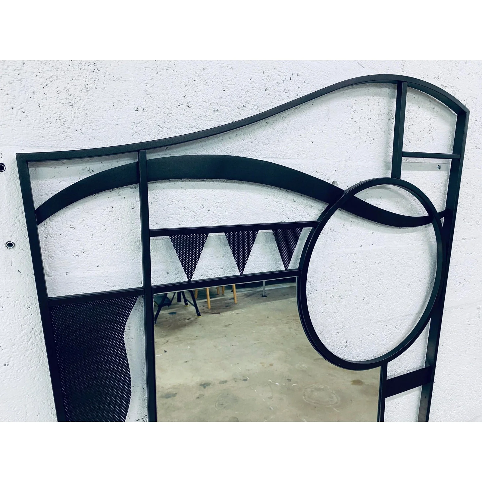 postmodern-design-steel-frame-wall-mirror-0103