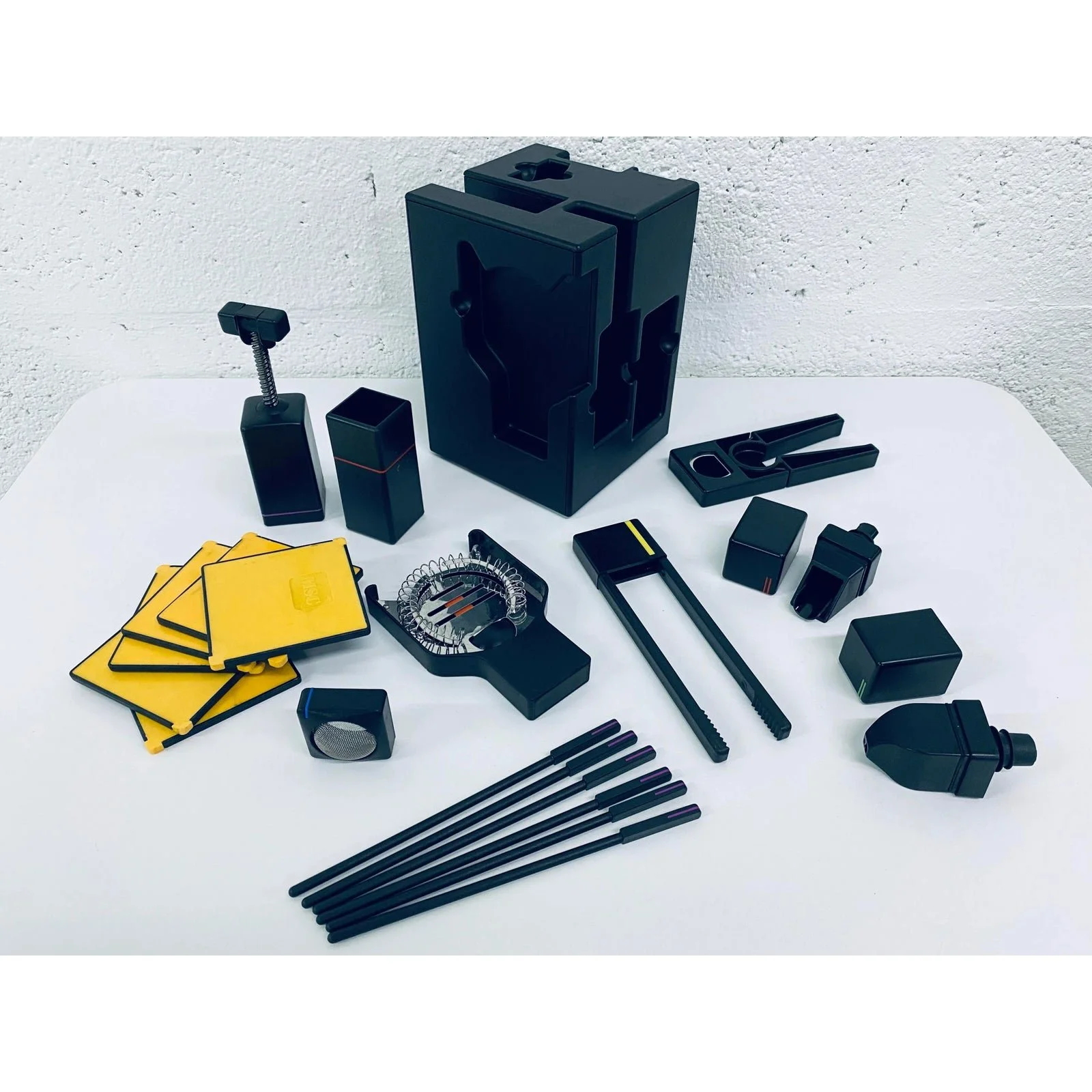 postmodern-rotating-cocktail-bar-mixing-kit-by-msc-usa-9759