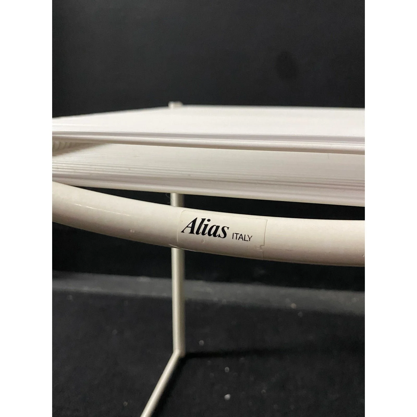 giandomenico-belotti-white-spaghetti-chair-for-alias-italy-1980s-5391