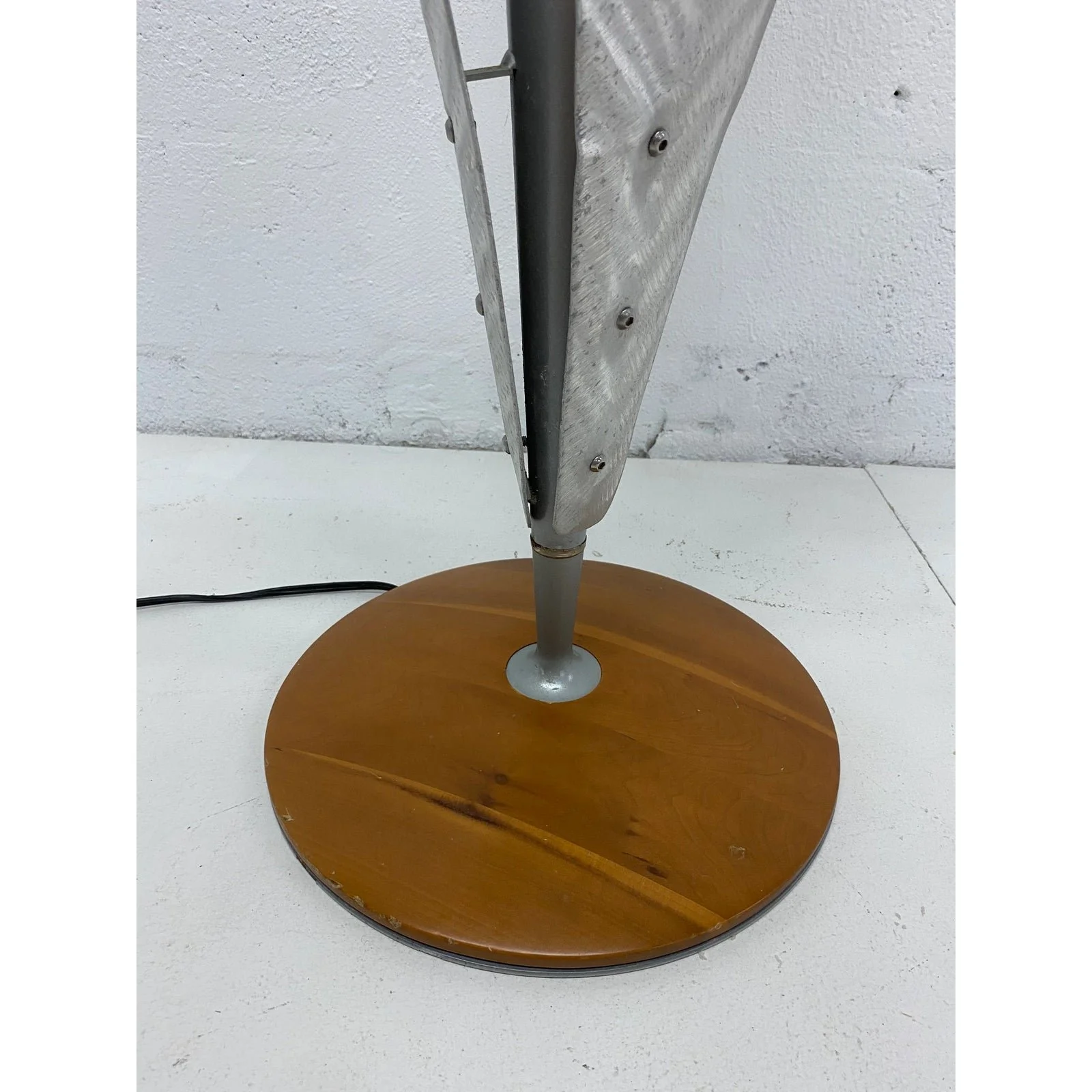 franco-zavarise-aloe-piantana-hand-crafted-aluminum-floor-lamp-for-zava-luca-1396