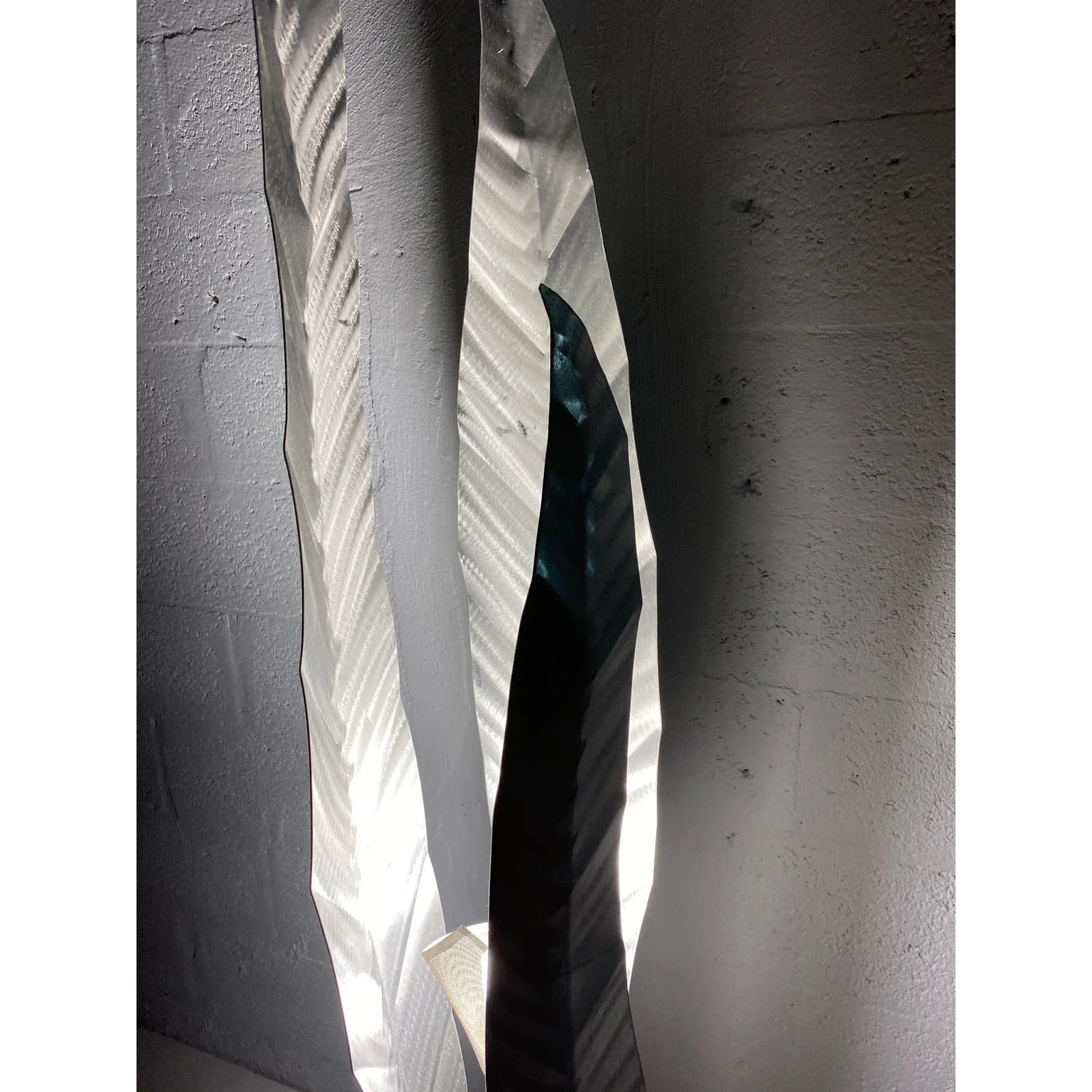 franco-zavarise-aloe-piantana-hand-crafted-aluminum-floor-lamp-for-zava-luca-9818