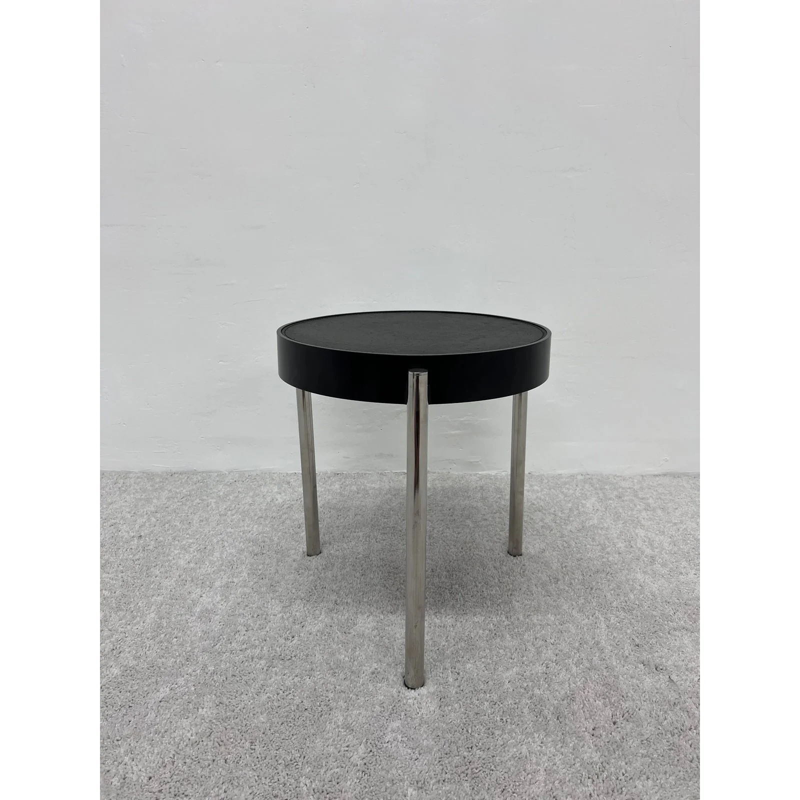 brighella-black-leather-and-chrome-side-table-for-zanotta-historical-archive-4908