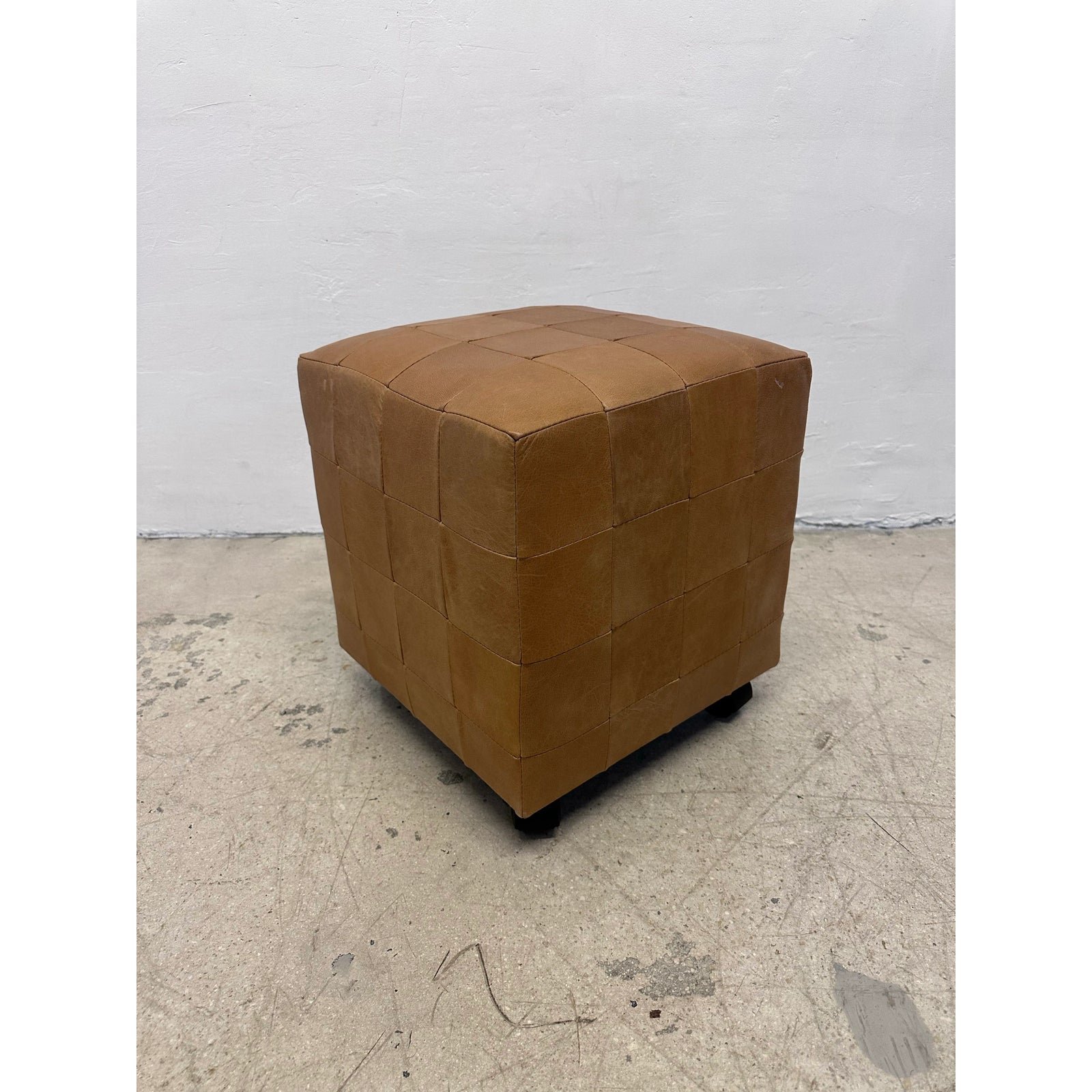 c-nissens-mobelfabrik-patchwork-leather-stool-on-casters-0329