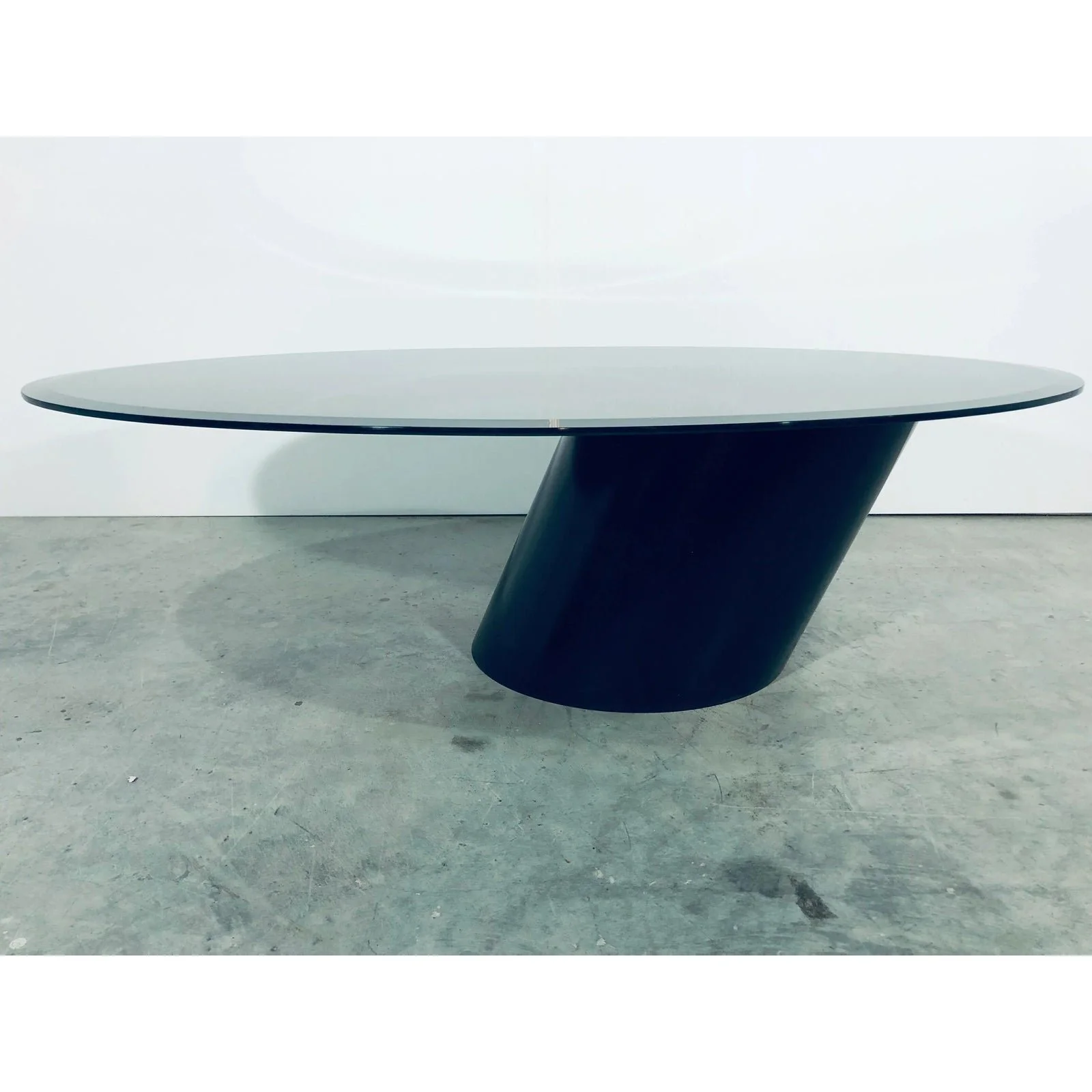 design-institute-of-america-post-modern-cantilevered-coffee-table-4996