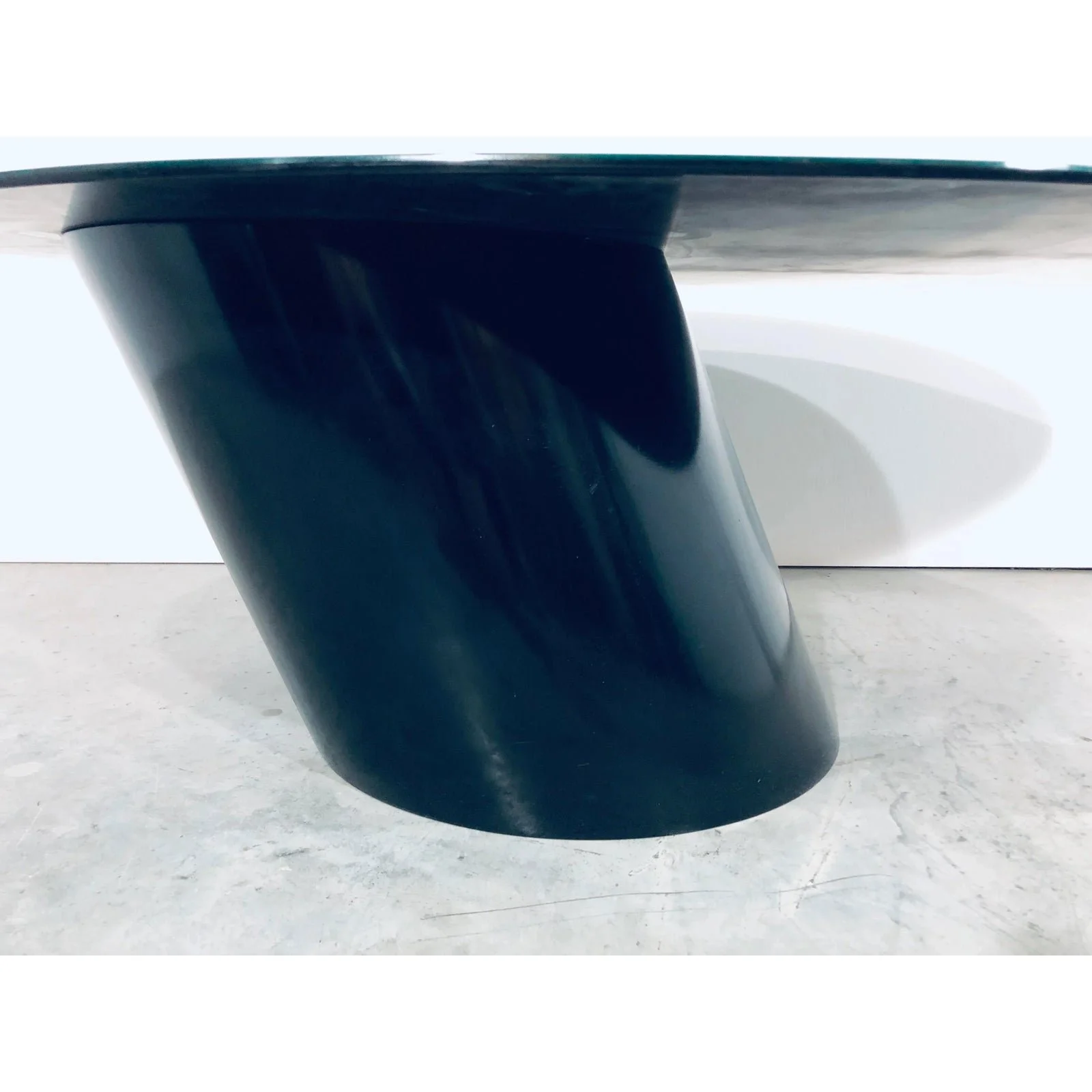 design-institute-of-america-post-modern-cantilevered-coffee-table-1255