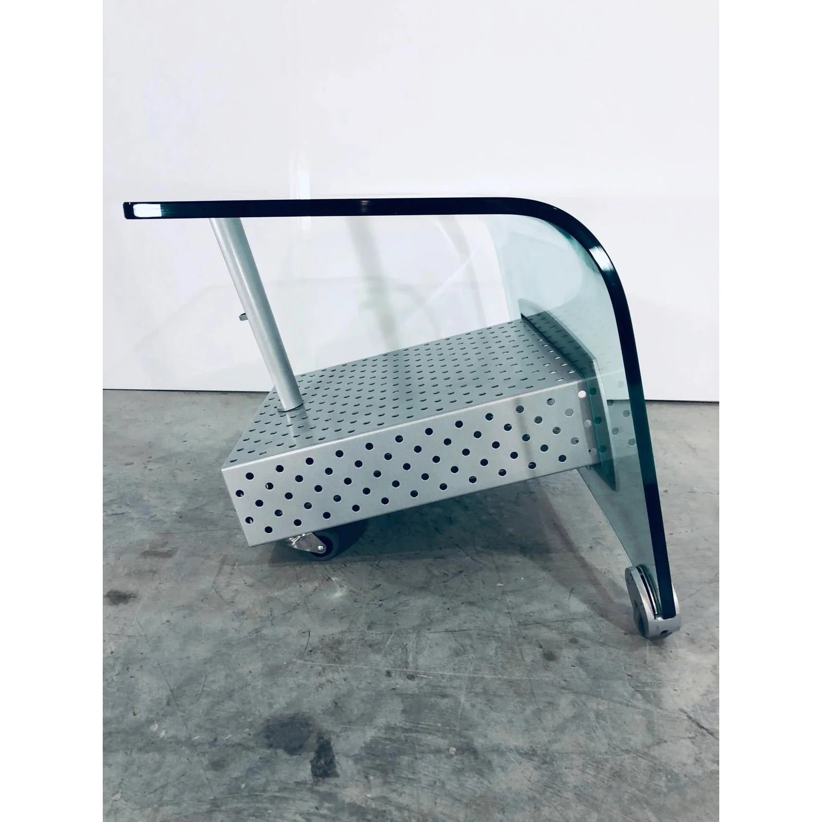 post-modern-memphis-glass-t-v-stand-1980s-8907