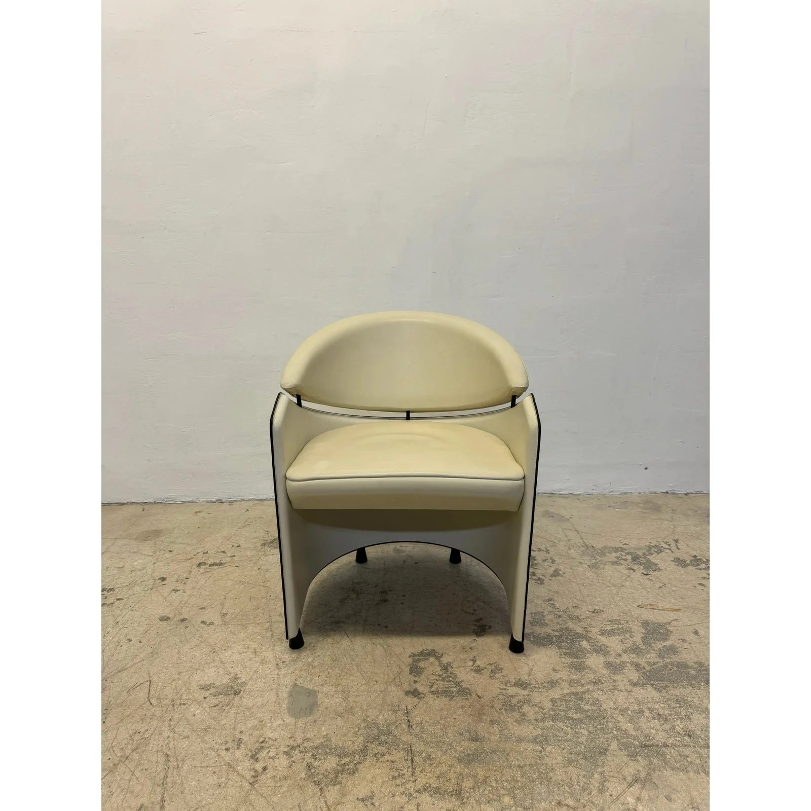 matteo-grassi-cream-leather-barrel-back-dining-arm-chairs-set-of-four-4613