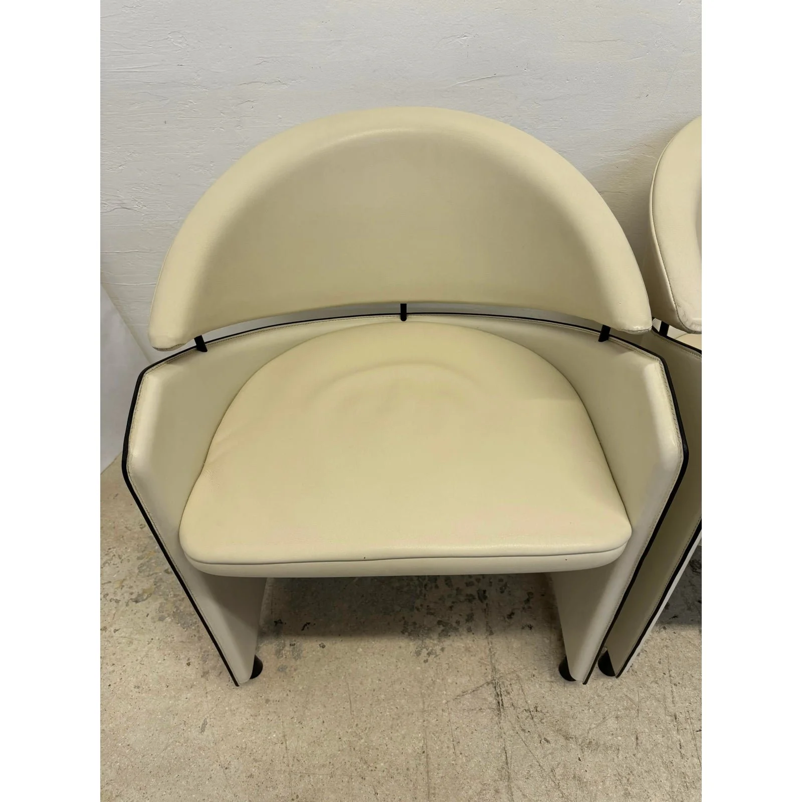 matteo-grassi-cream-leather-barrel-back-dining-arm-chairs-set-of-four-5288