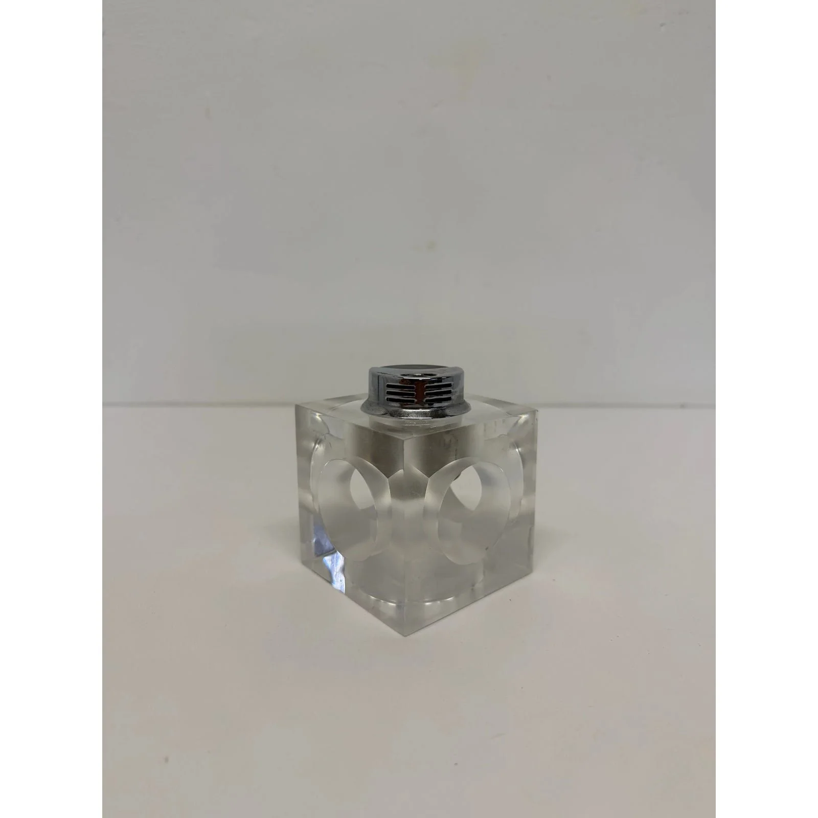 mid-century-modern-lucite-table-lighter-spain-1970s-8034