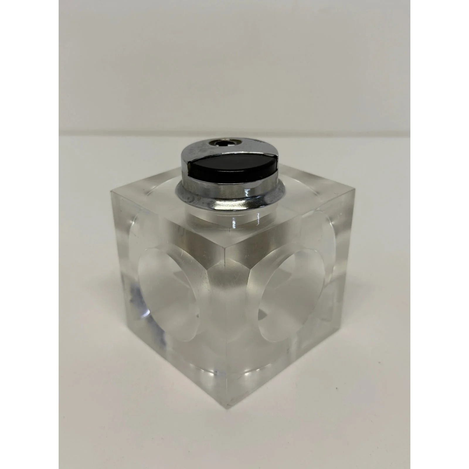 mid-century-modern-lucite-table-lighter-spain-1970s-7308