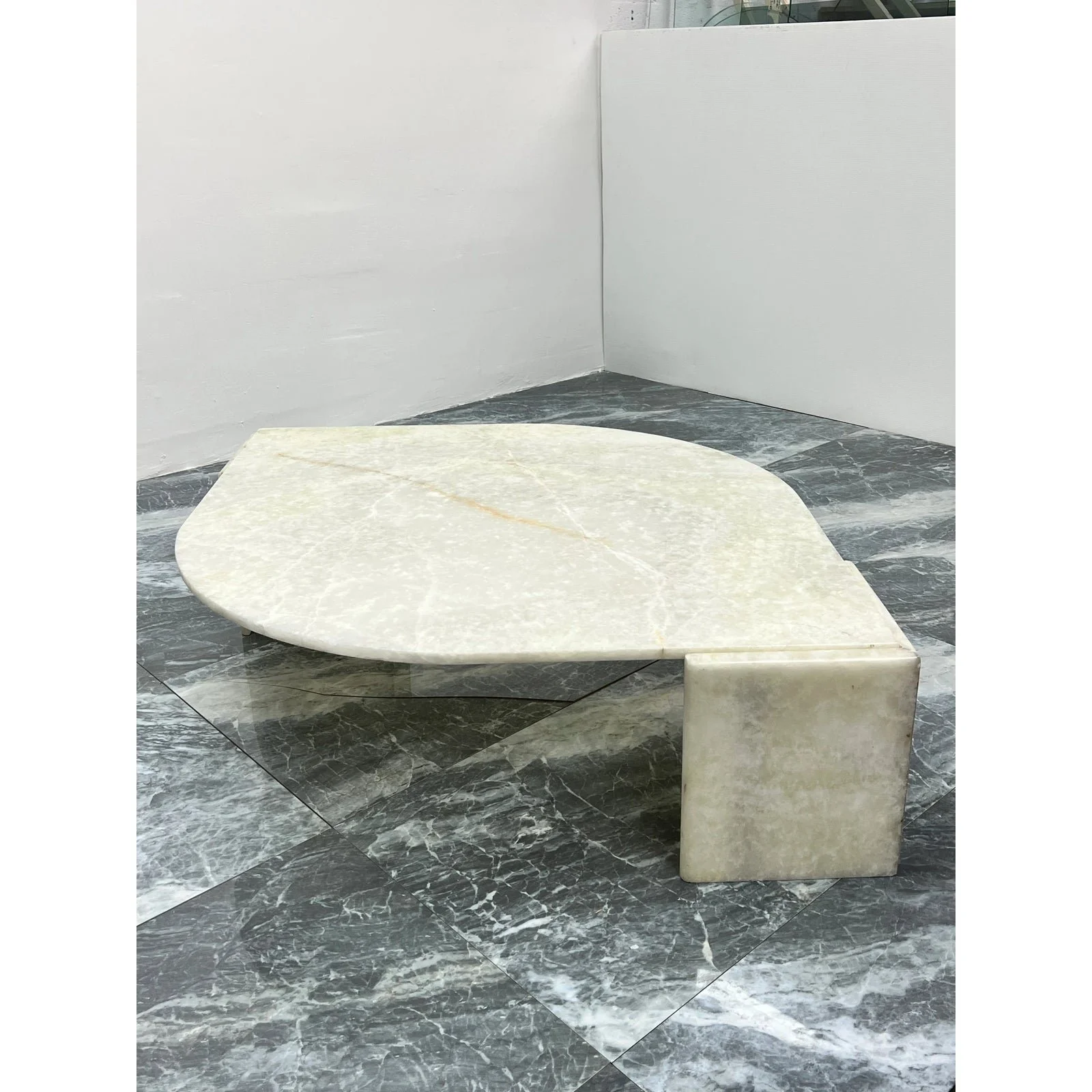 italian-variegated-onyx-marble-teardrop-coffee-table-1970s-9601