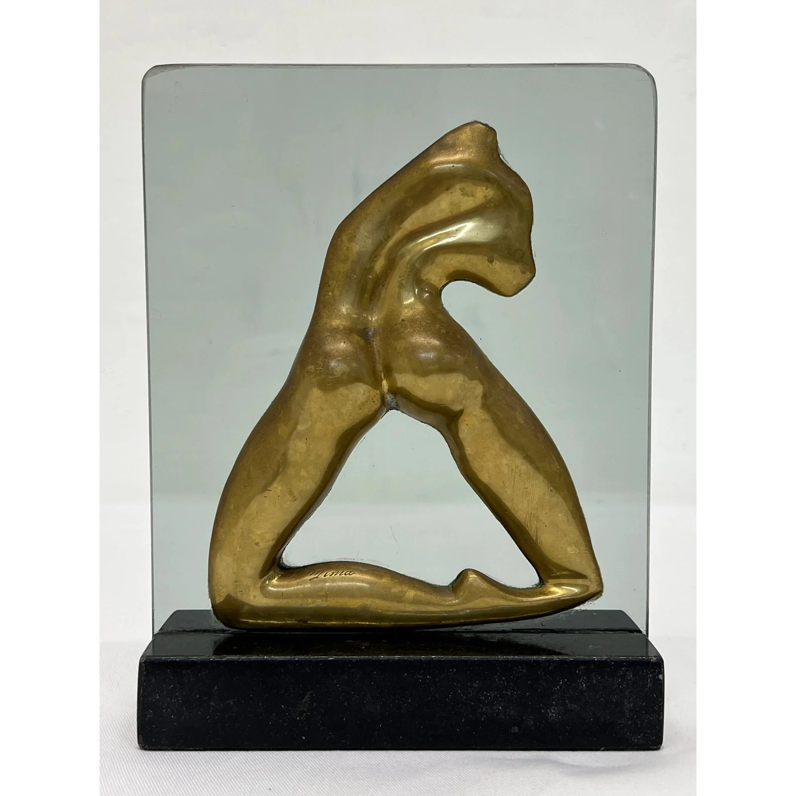brazilian-mid-century-modern-bronze-sculpture-on-glass-and-granite-base-1960