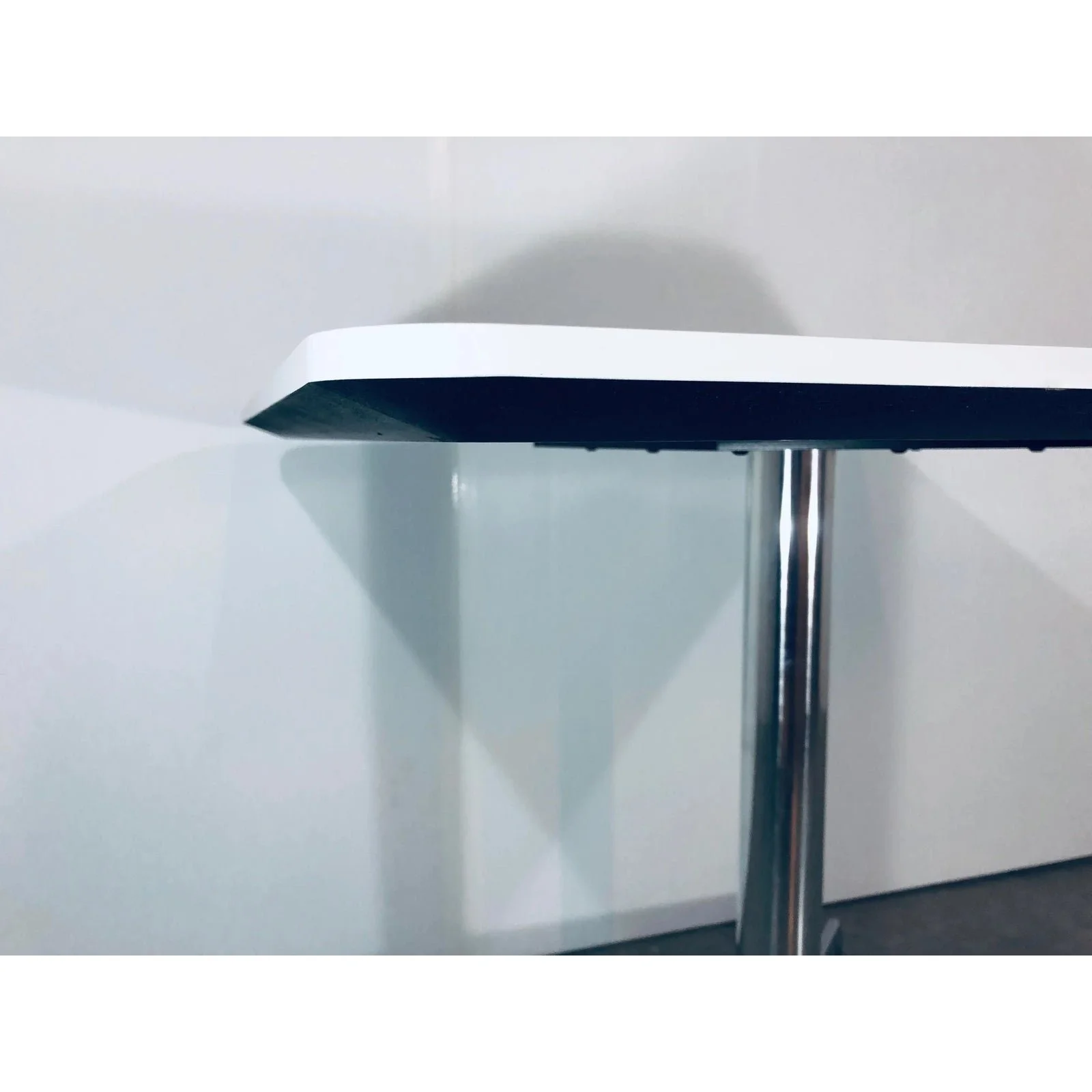 mid-century-modern-eoos-keilhauser-white-juxta-side-table-9822