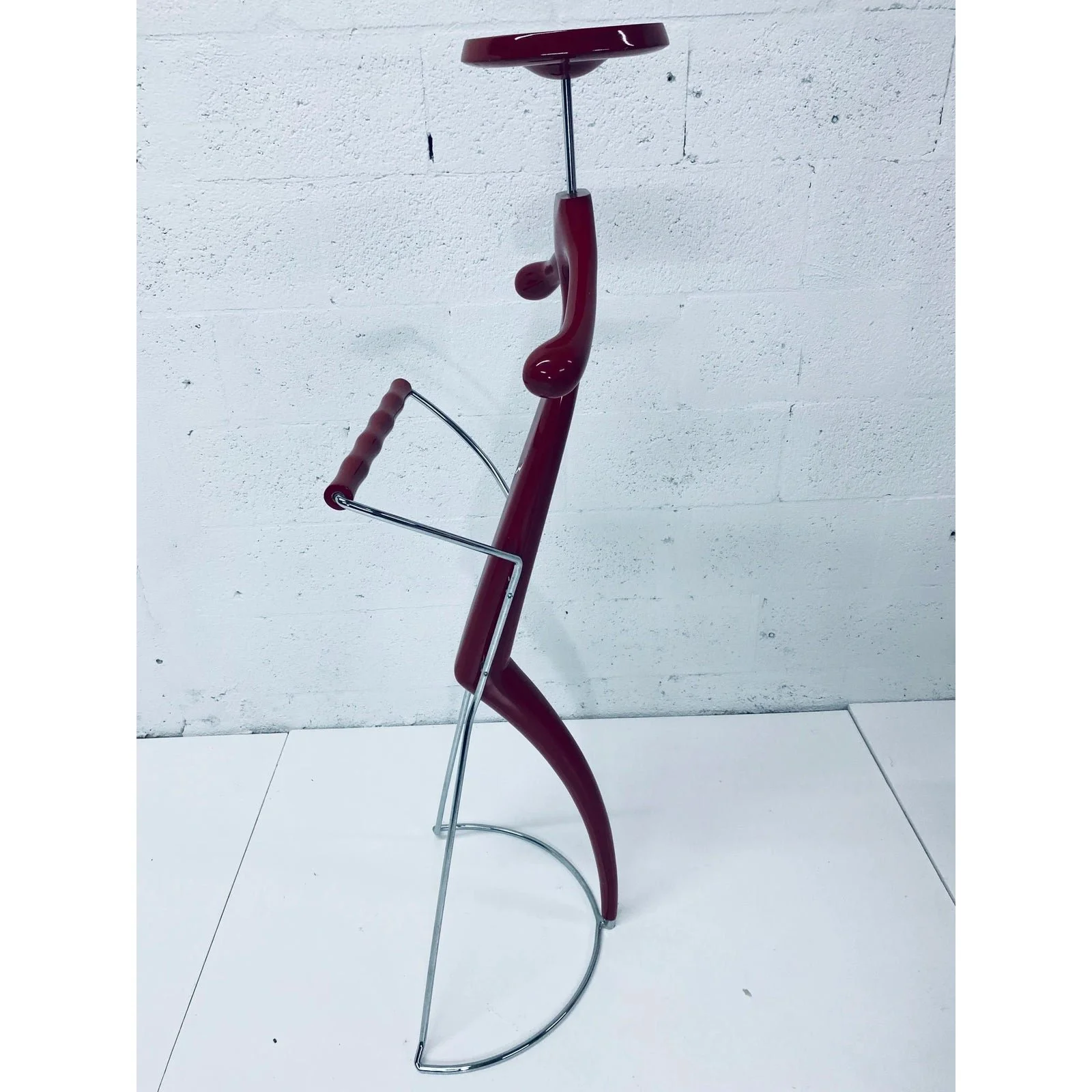 post-modern-sir-bis-porada-red-lacquered-and-chrome-unisex-valet-stand-6881
