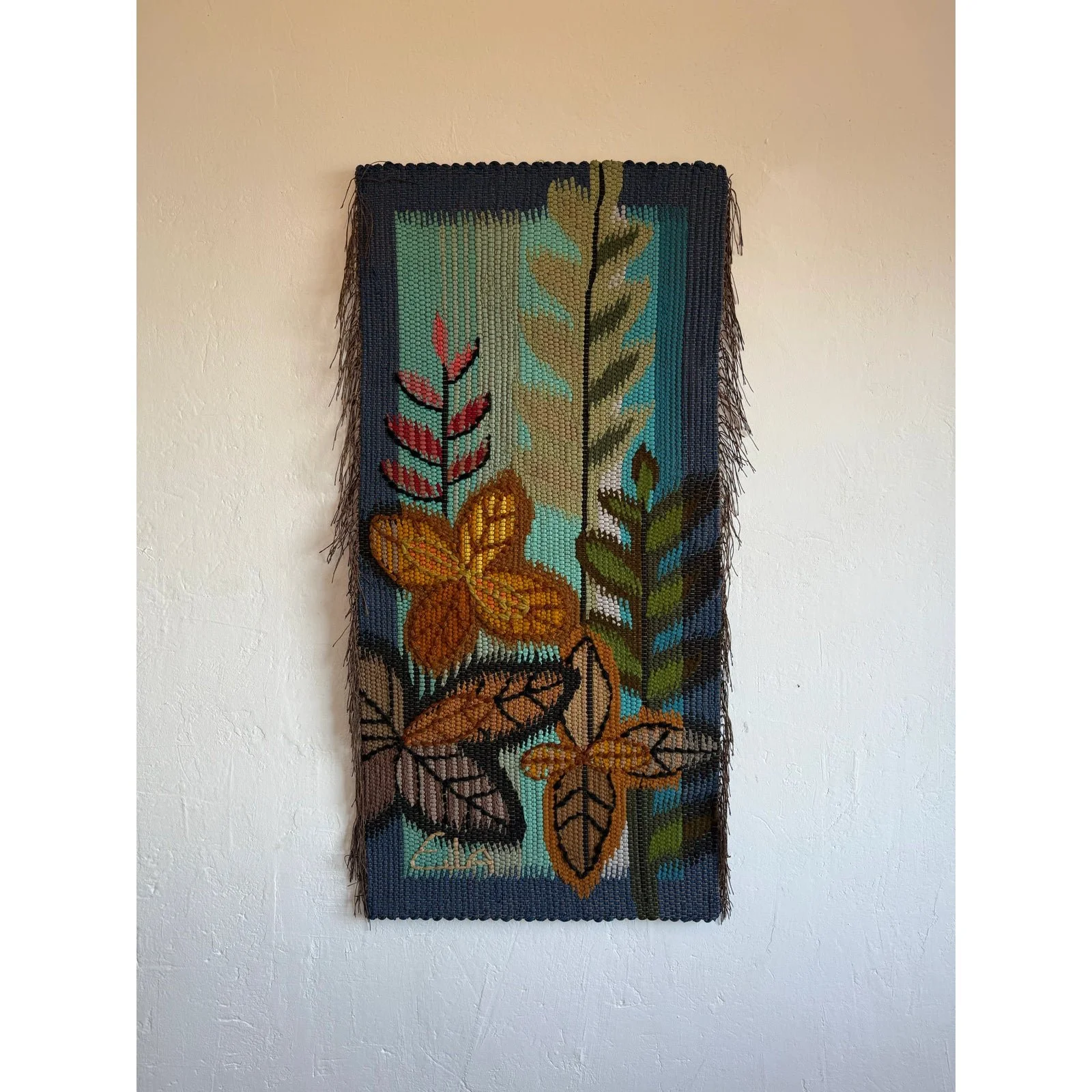 eila-ampula-brazilian-modern-floral-wall-art-tapestry-2792