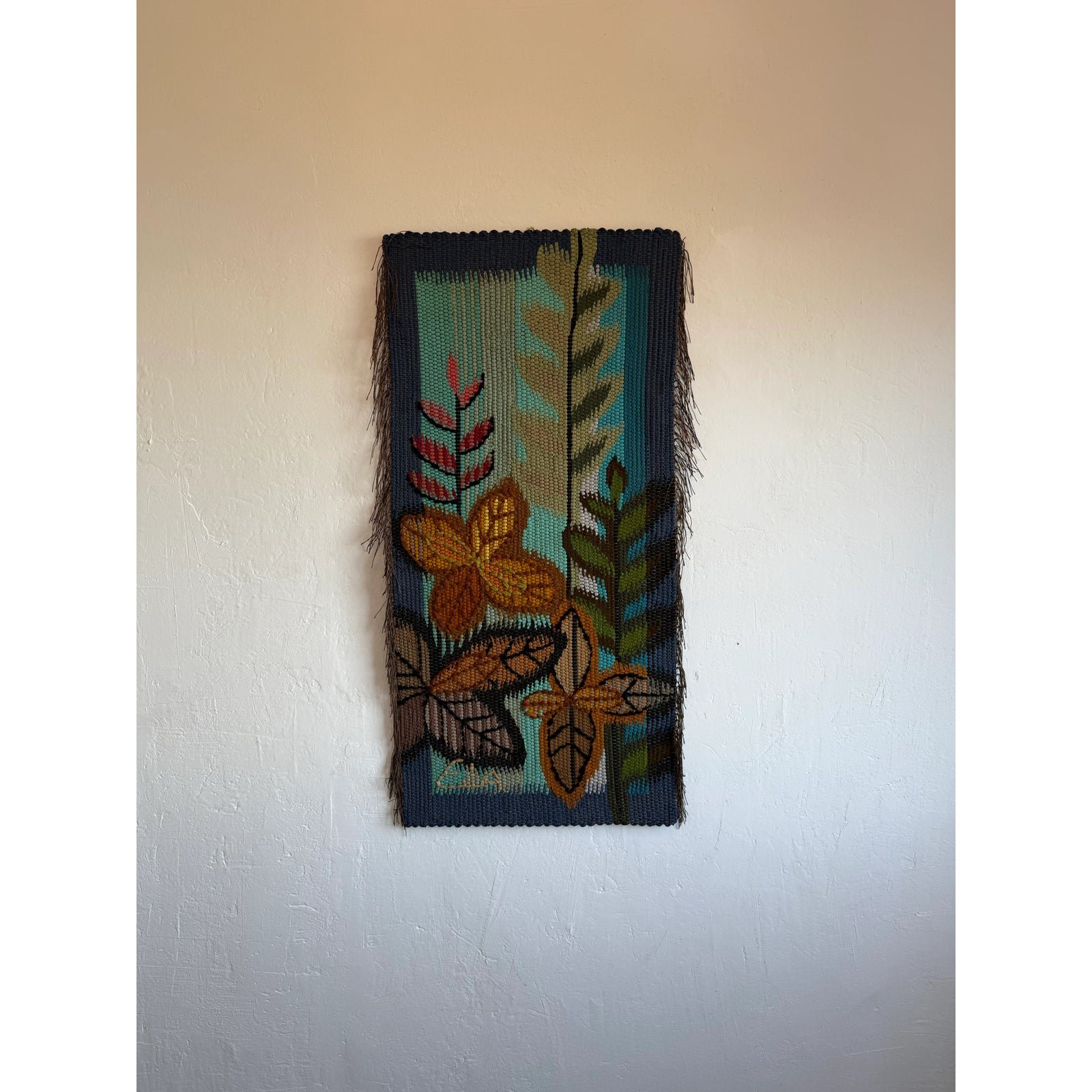 eila-ampula-brazilian-modern-floral-wall-art-tapestry-2132