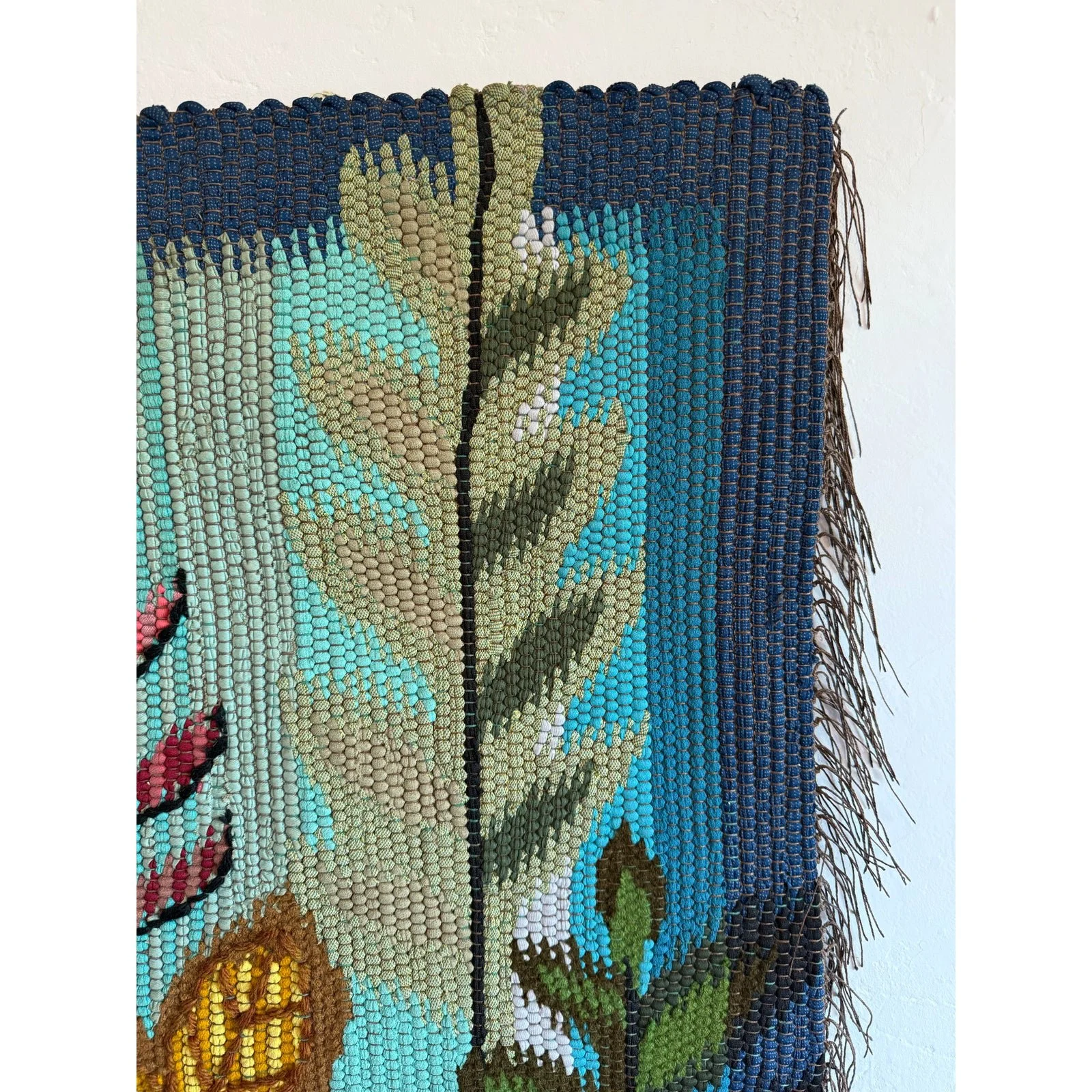 eila-ampula-brazilian-modern-floral-wall-art-tapestry-5610