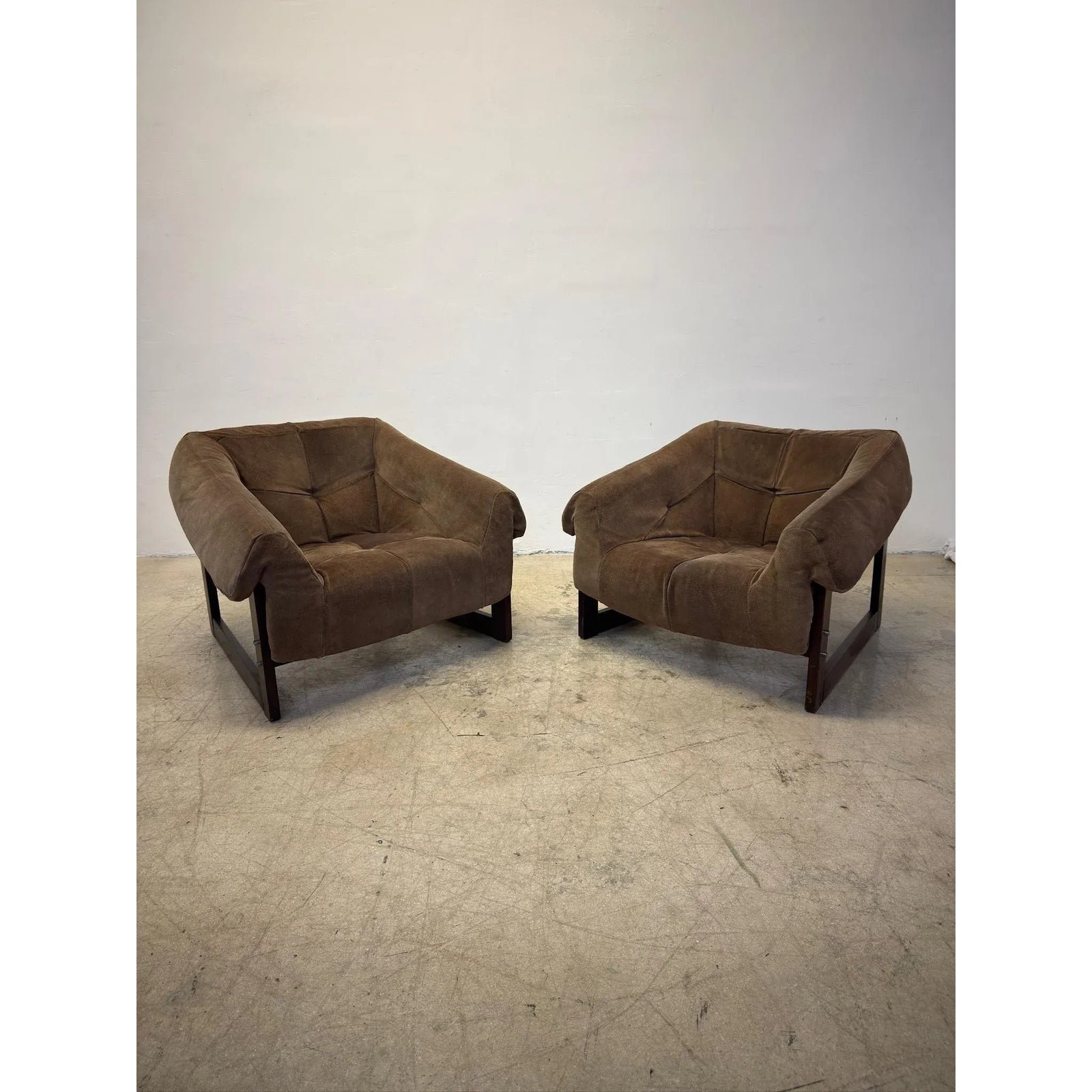 percival-lafer-pair-of-mp-79-brown-suede-leather-lounge-chairs-with-ottoman-9077