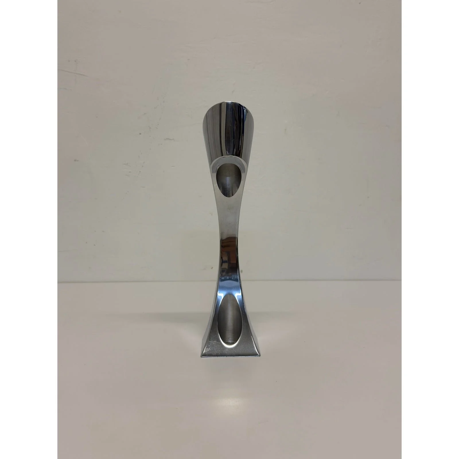 steve-cozzolino-modern-candle-stick-holder-for-nambe-6529