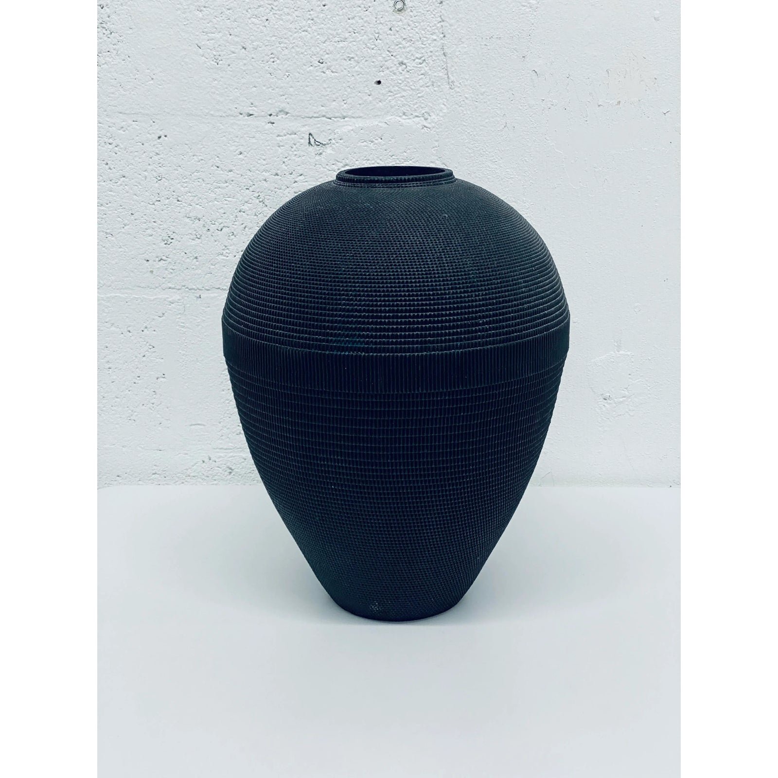 postmodern-black-corrugated-cardboard-vase-by-flute-chicago-3831