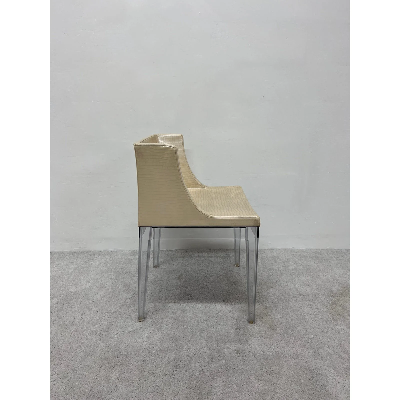 philippe-starck-mademoiselle-chair-for-kartell-6026