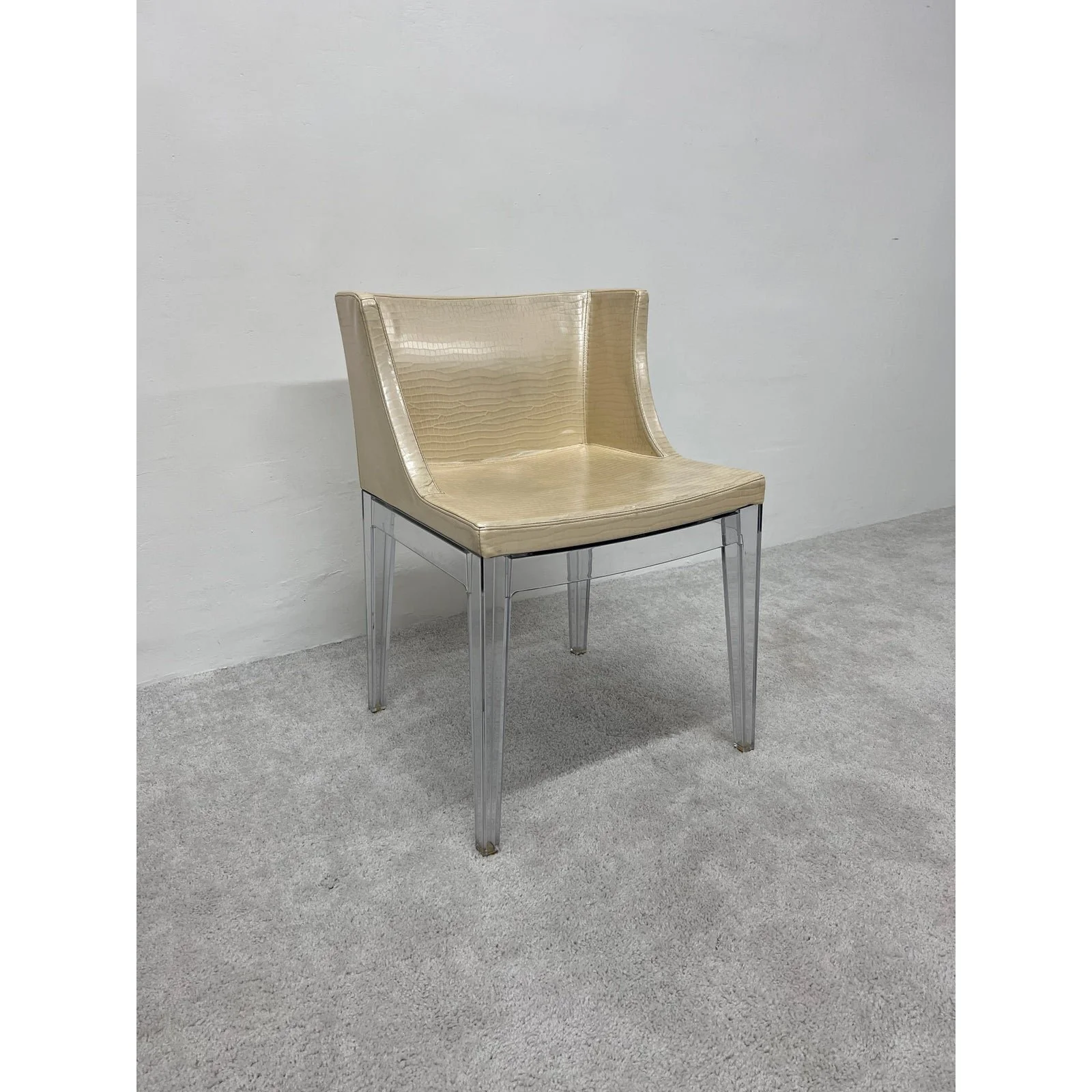 philippe-starck-mademoiselle-chair-for-kartell-9869