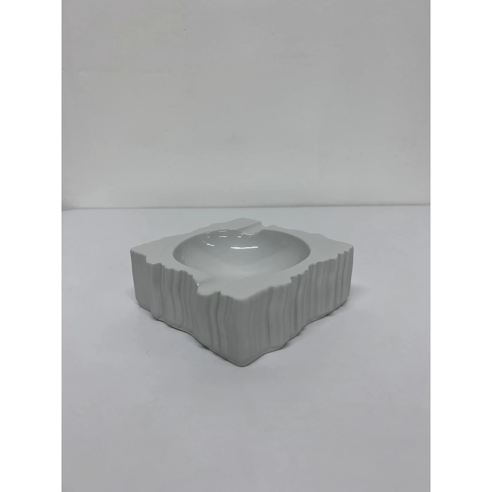 modern-white-porcelain-ashtray-or-catchall-by-naaman-israel-1990s-4543