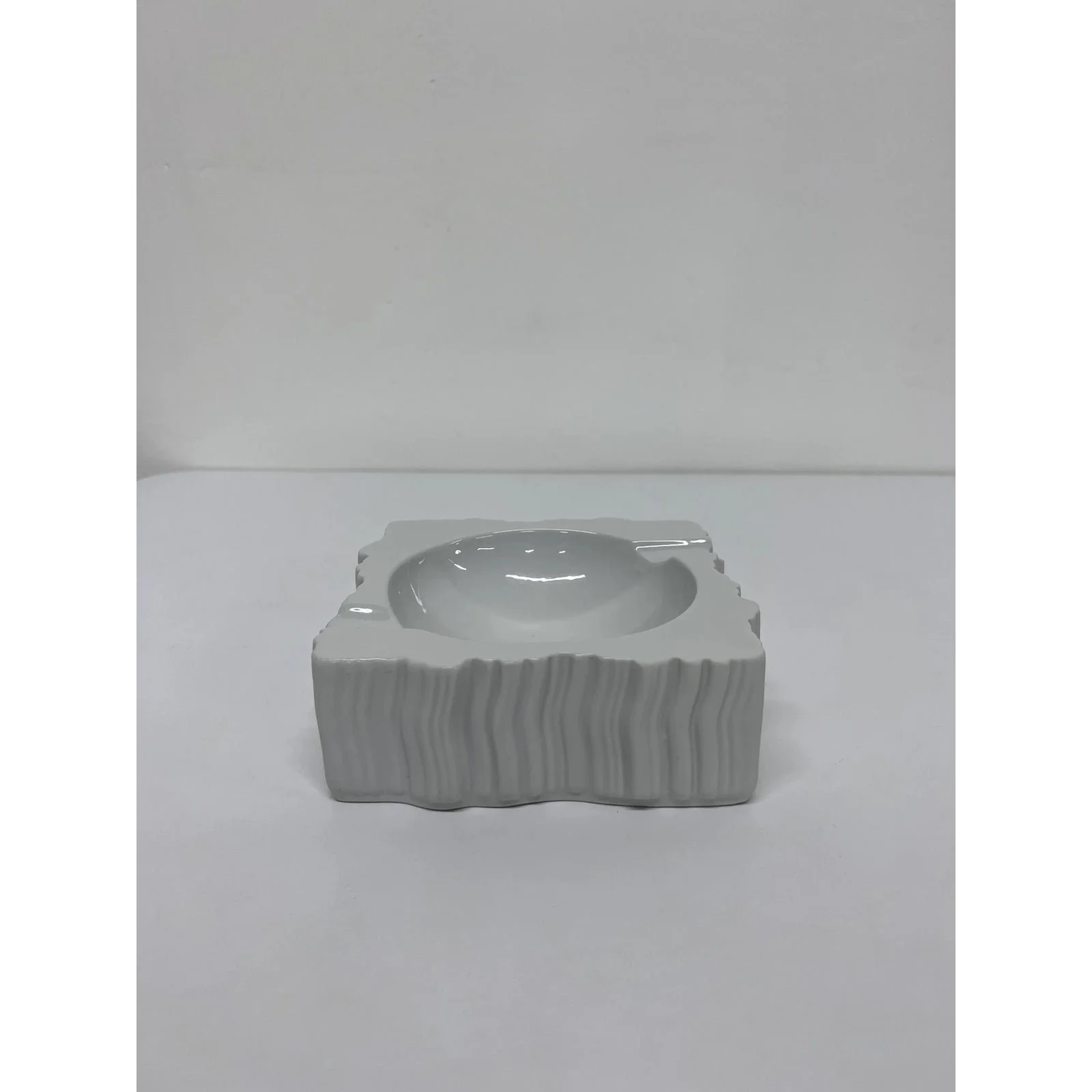 modern-white-porcelain-ashtray-or-catchall-by-naaman-israel-1990s-8585