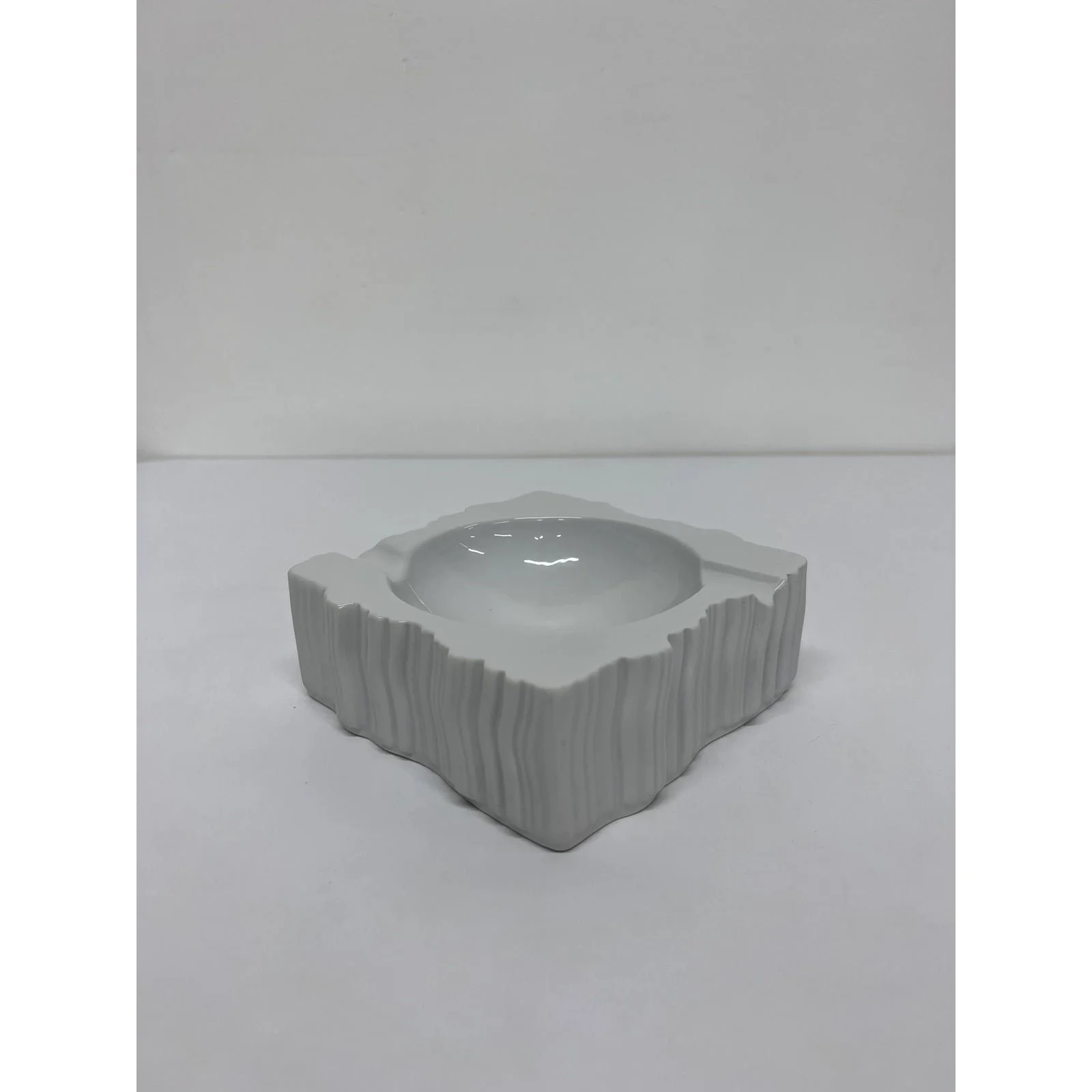 modern-white-porcelain-ashtray-or-catchall-by-naaman-israel-1990s-3917