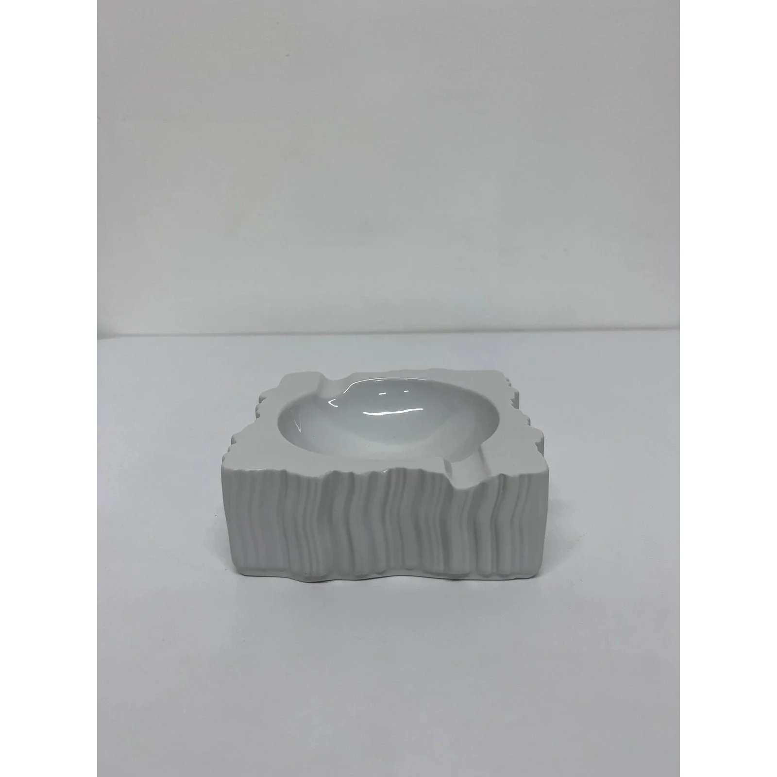 modern-white-porcelain-ashtray-or-catchall-by-naaman-israel-1990s-3834