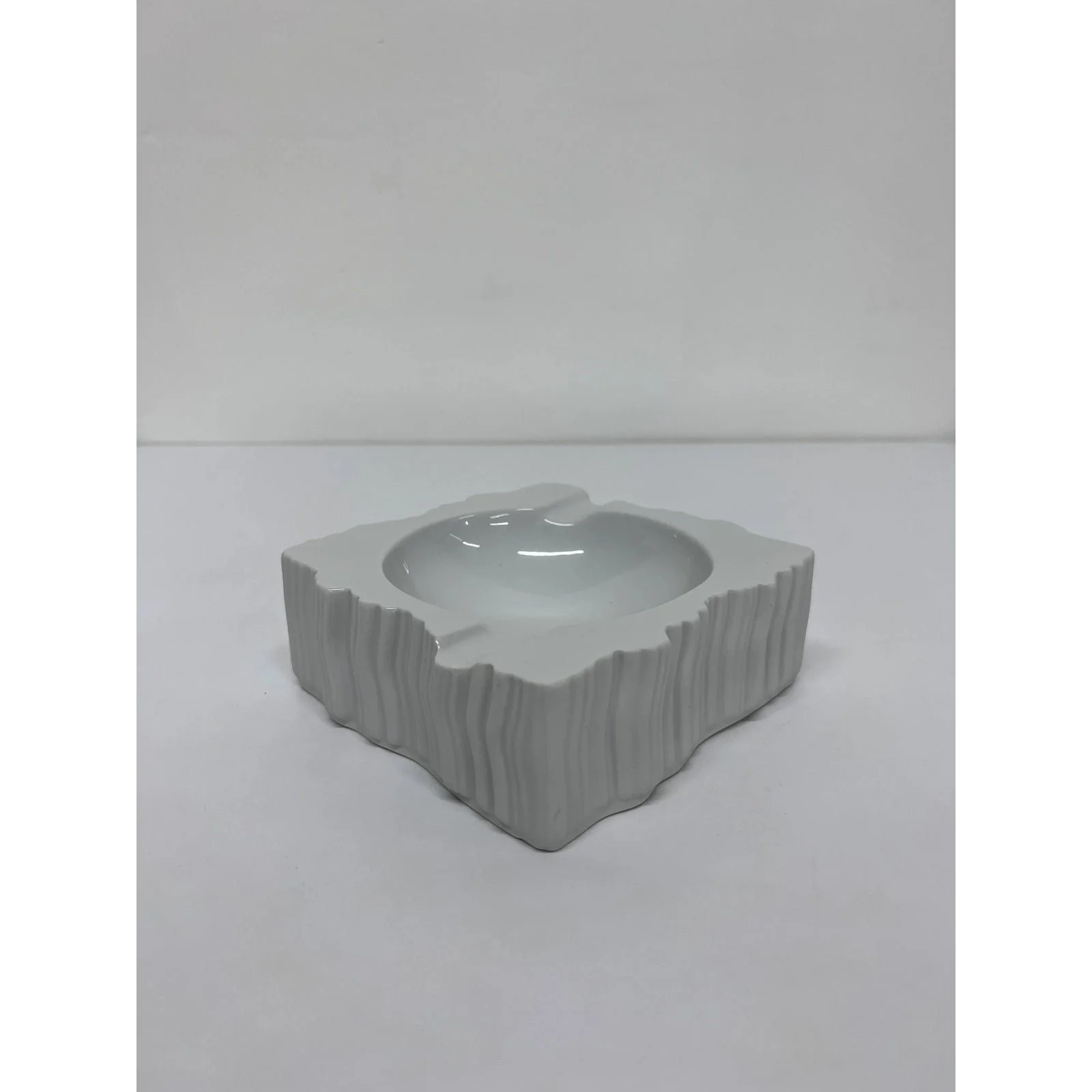 modern-white-porcelain-ashtray-or-catchall-by-naaman-israel-1990s-9571
