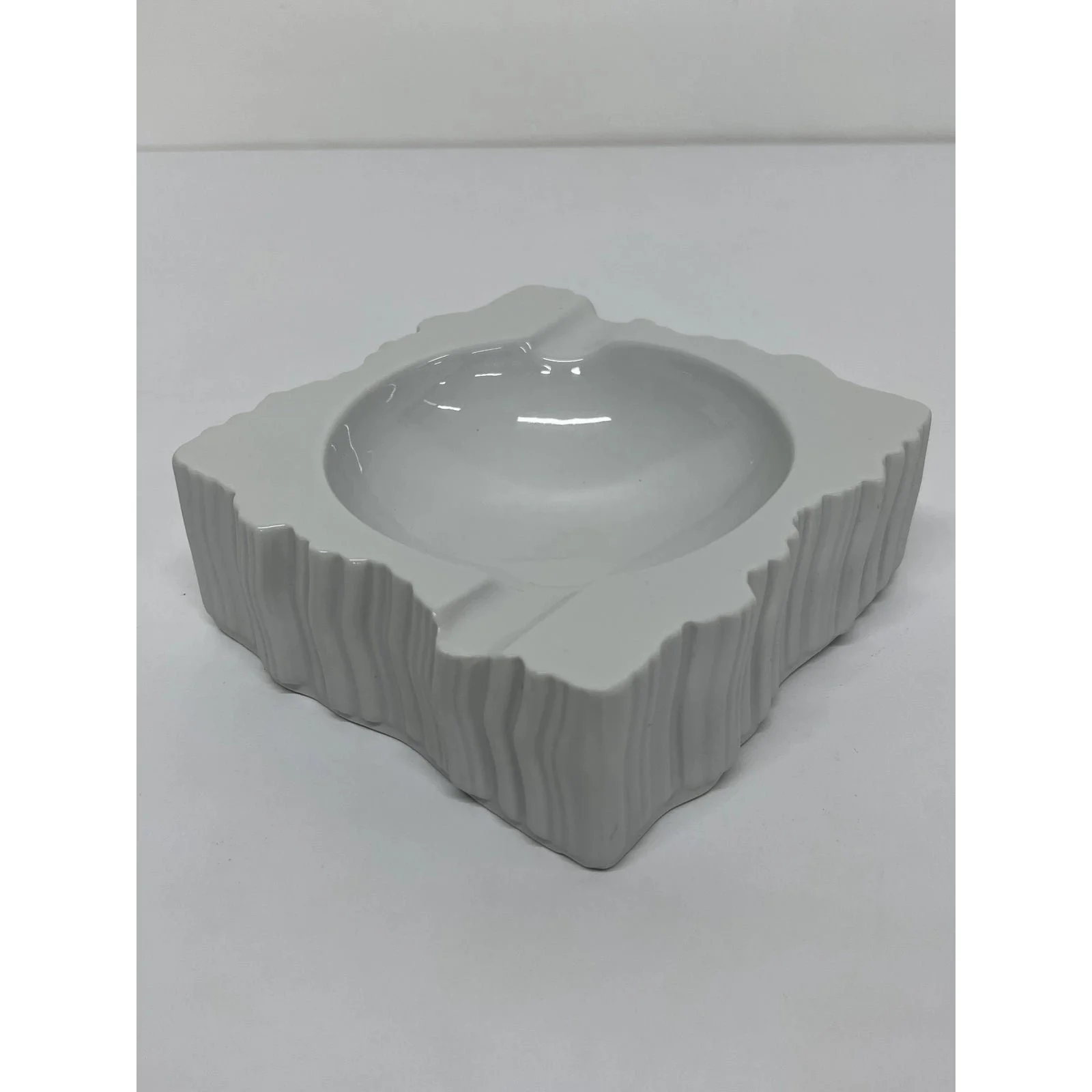modern-white-porcelain-ashtray-or-catchall-by-naaman-israel-1990s-3291