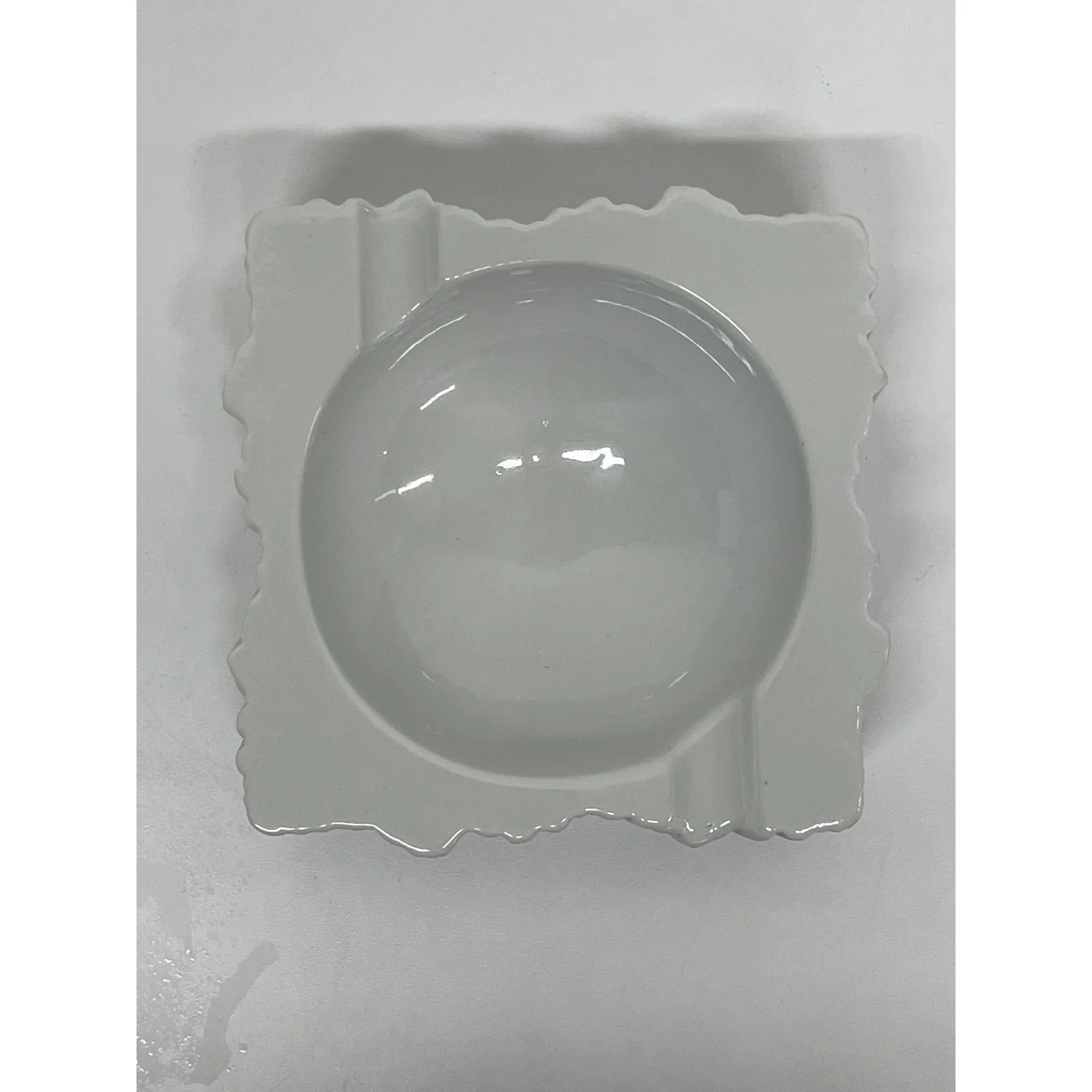 modern-white-porcelain-ashtray-or-catchall-by-naaman-israel-1990