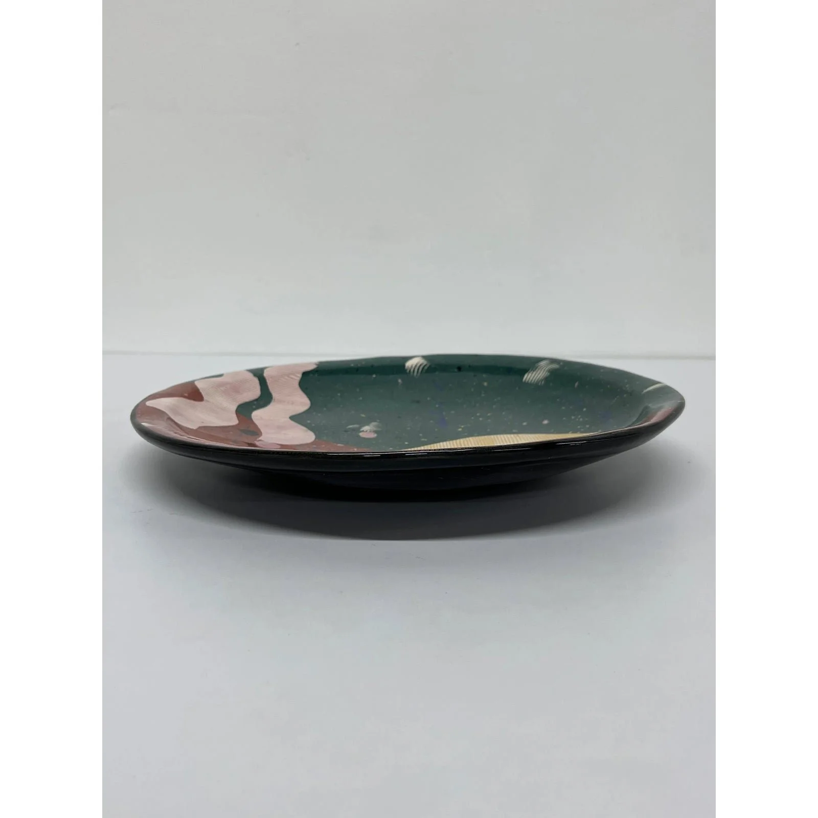 claudia-reese-cera-mix-studio-pottery-postmodern-art-dinner-plate-5927