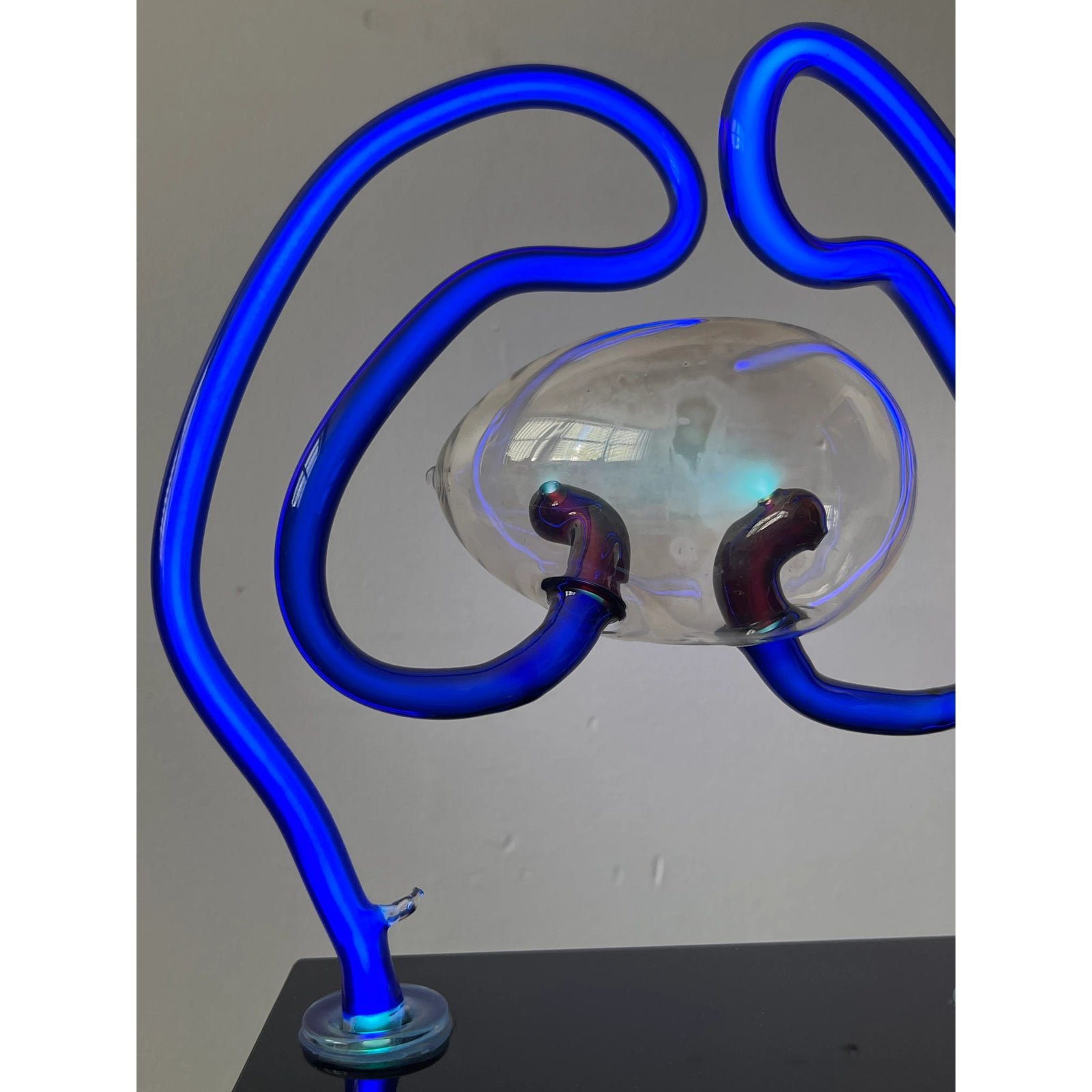 david-grant-maul-blown-glass-neon-lamp-sculpture-1983-7568