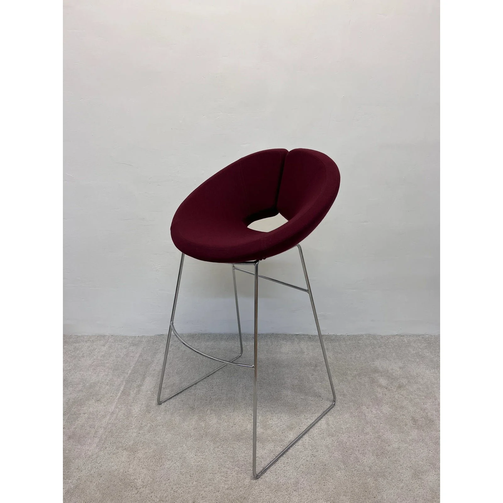 patrick-norguet-little-apollo-stool-for-artifort-7442