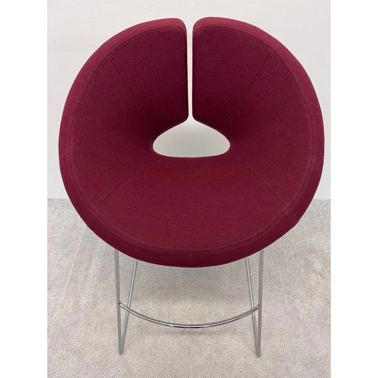 patrick-norguet-little-apollo-stool-for-artifort-6064