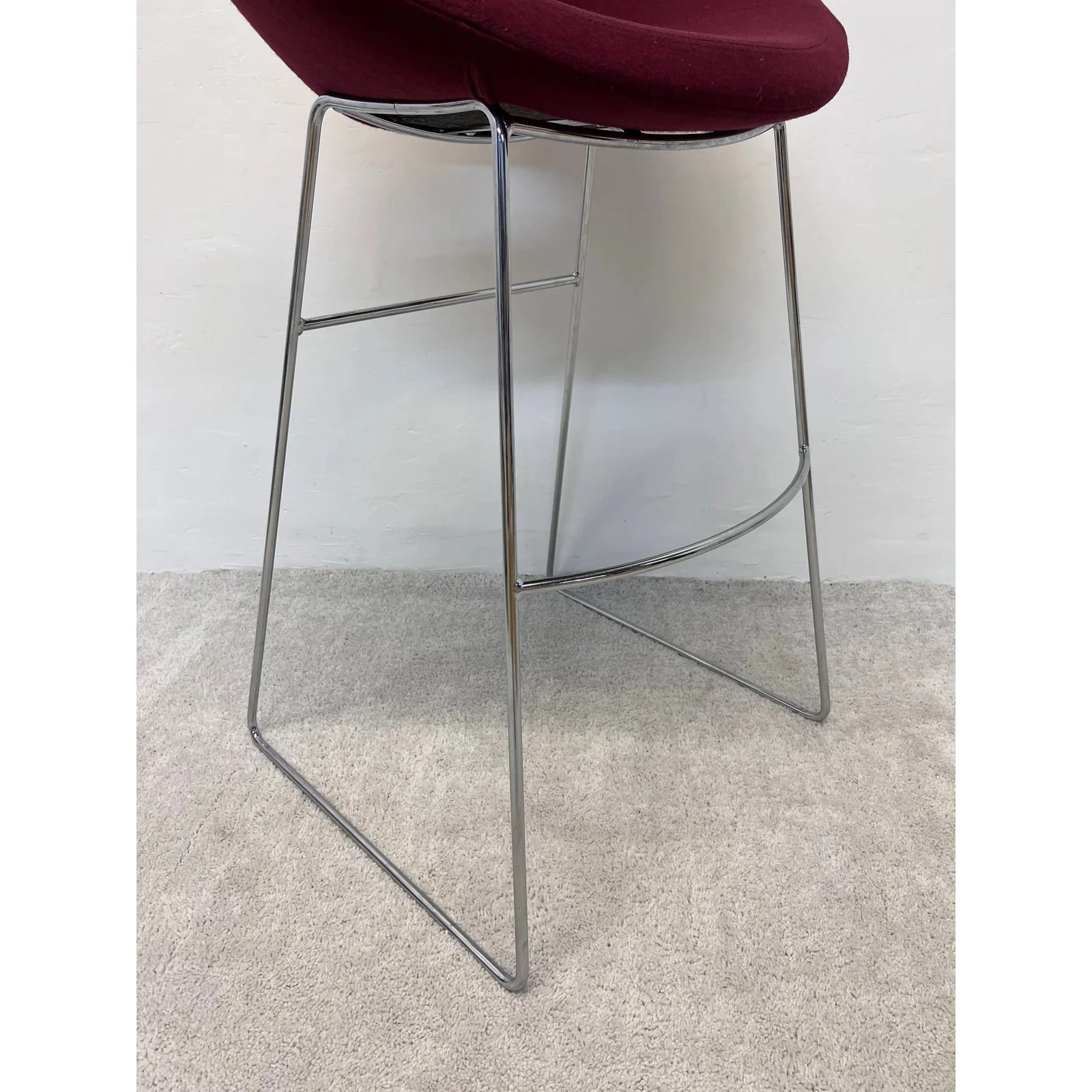 patrick-norguet-little-apollo-stool-for-artifort-4705