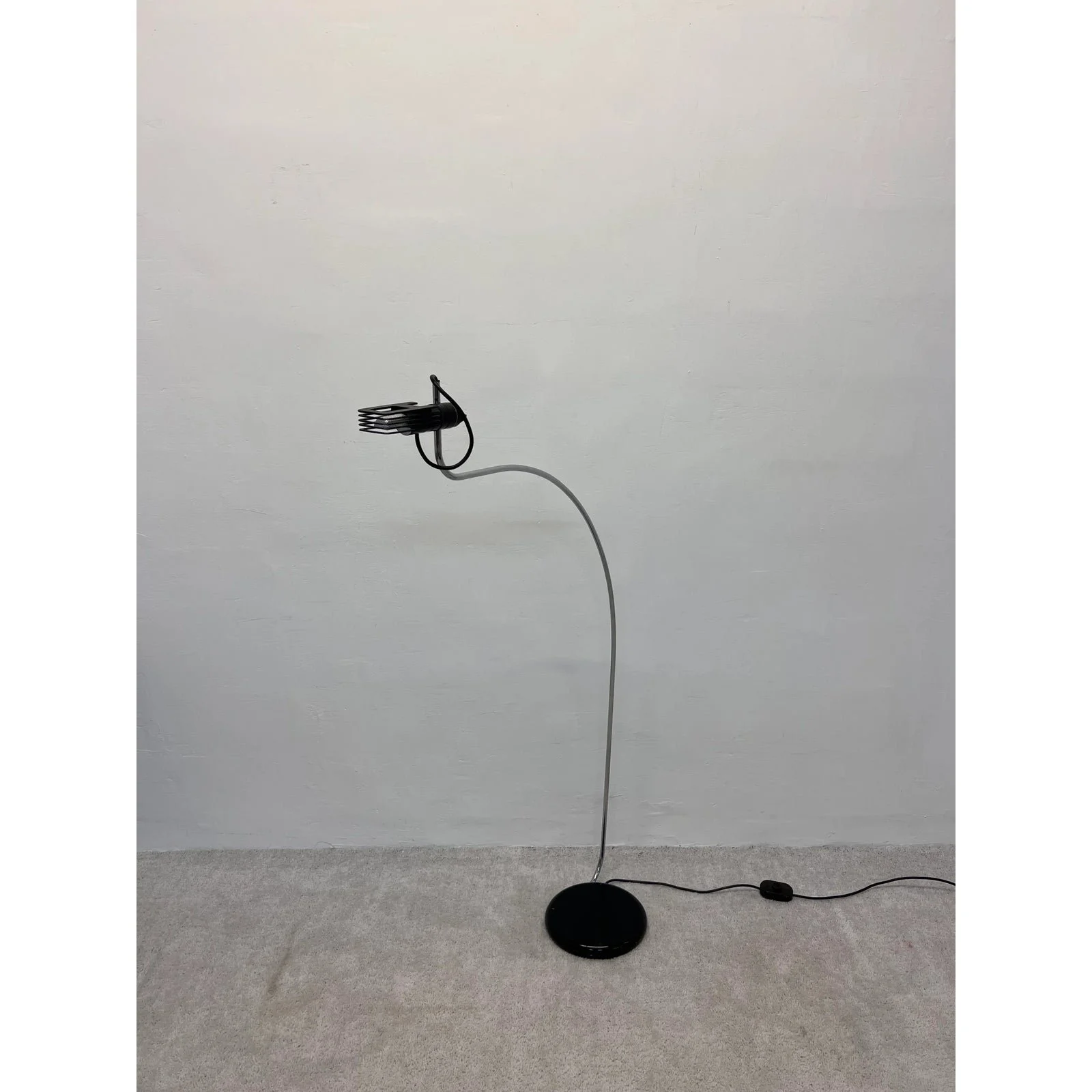 bruno-gecchelin-wing-floor-lamp-for-oluce-italy-1970s-6168