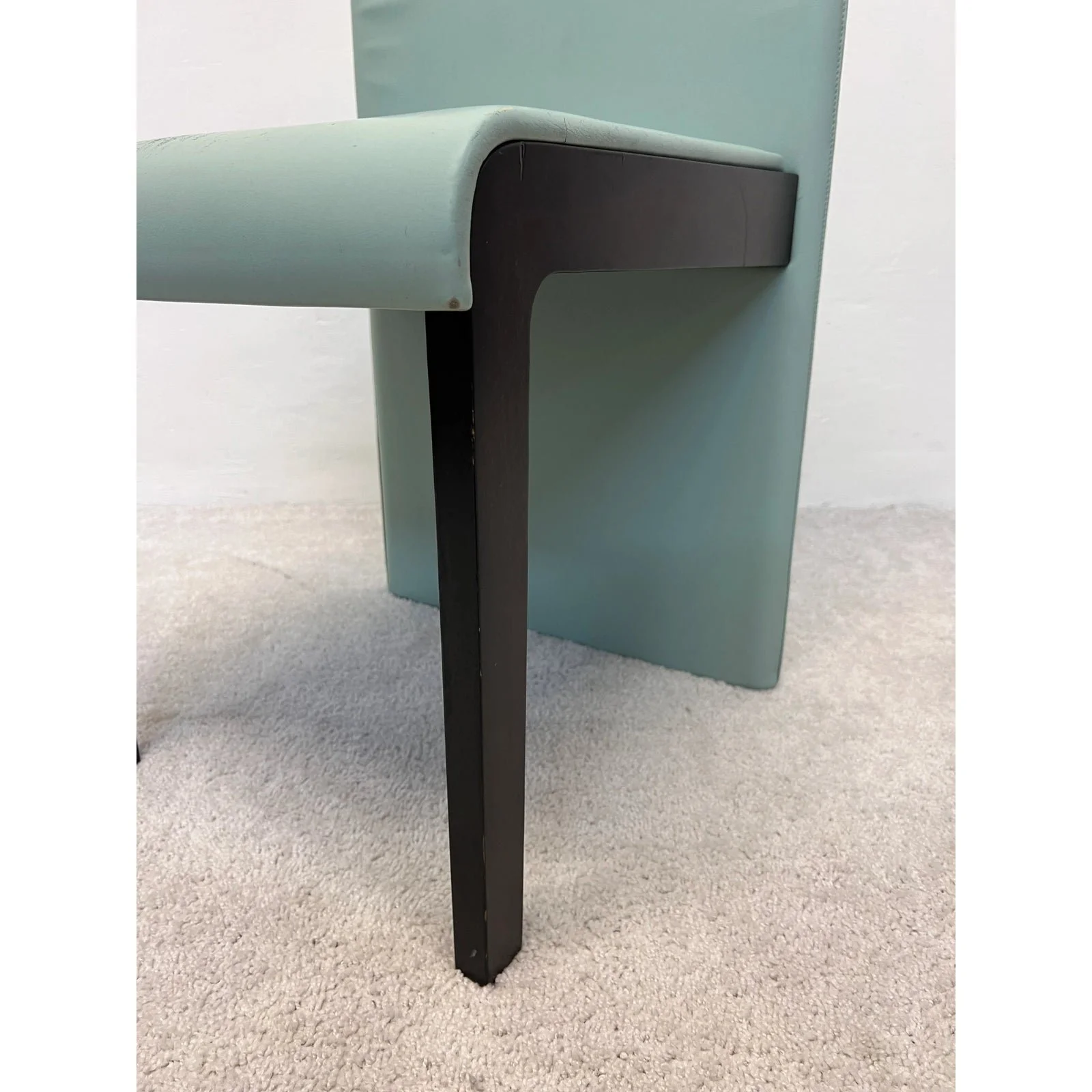 piero-sartogo-and-nathalie-grenon-avio-chair-for-poltrona-frau-3626
