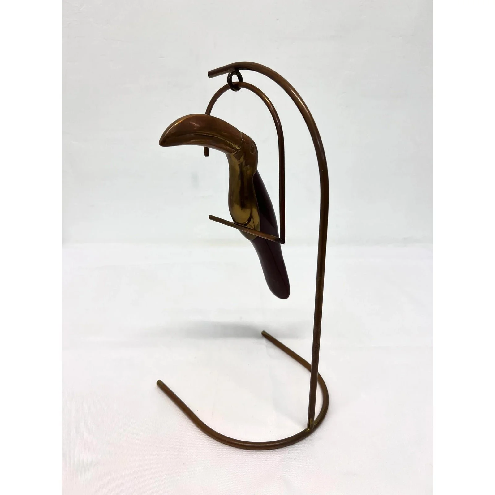 brazilian-mid-century-modern-brass-and-resin-toucan-on-stand-1960s-7993