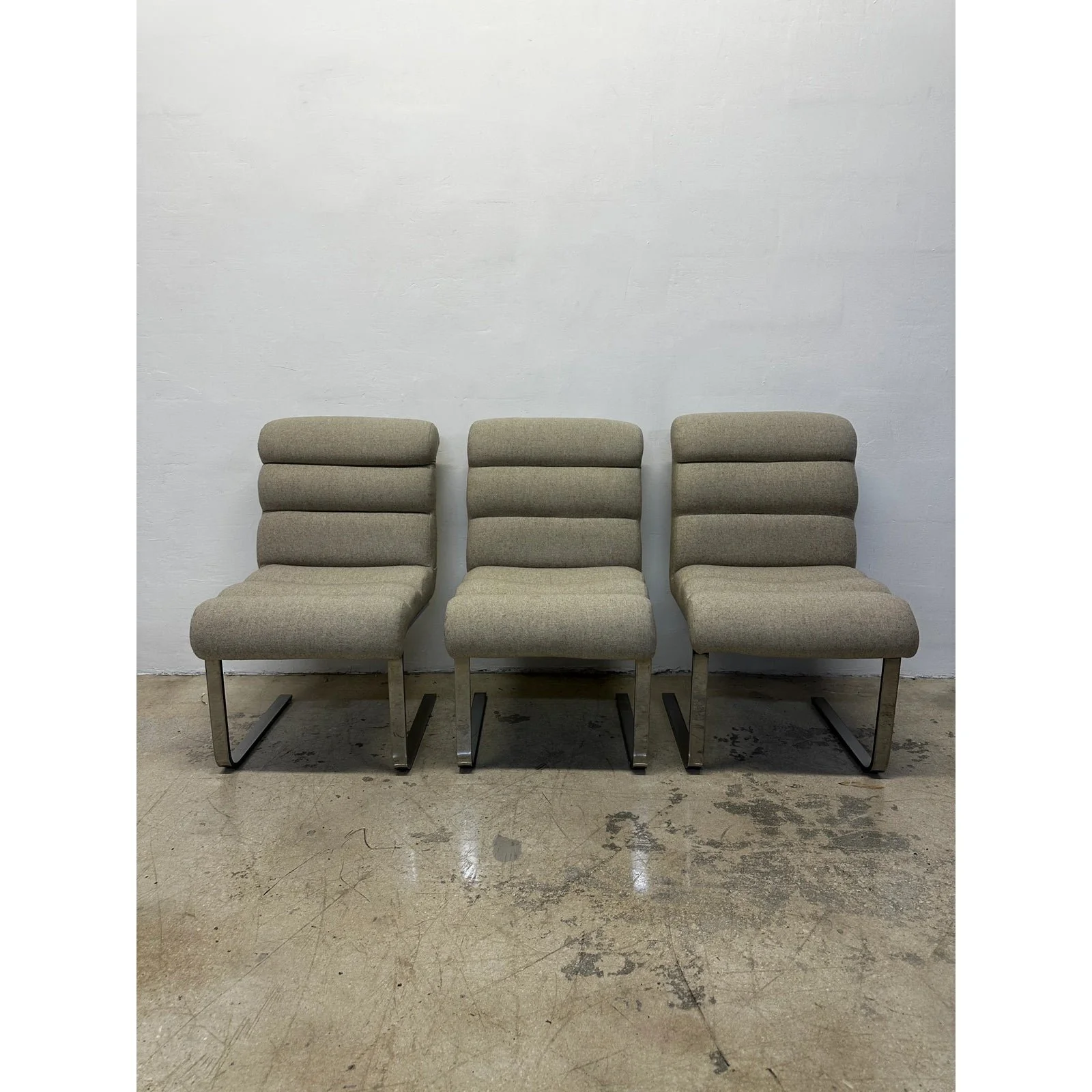 mariani-for-pace-collection-cantilever-chrome-dining-chairs-set-of-three-4978