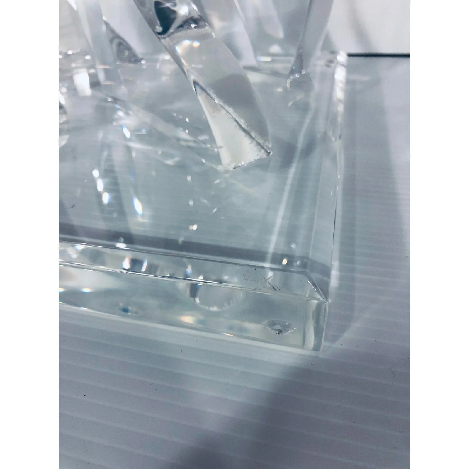 hivo-van-teal-lucite-sculpture-1970