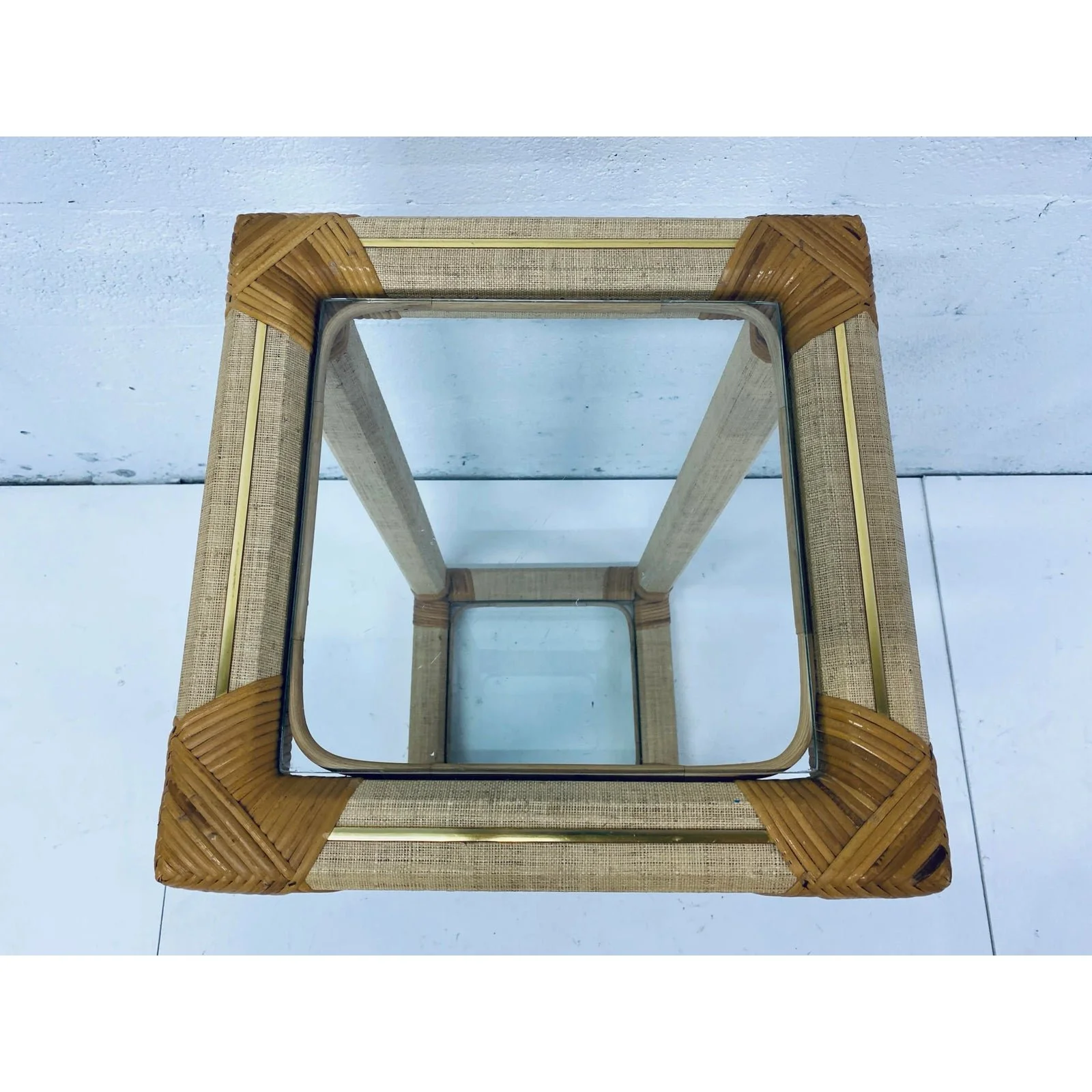 rattan-and-raffia-pedestal-table-with-glass-inserts-1334